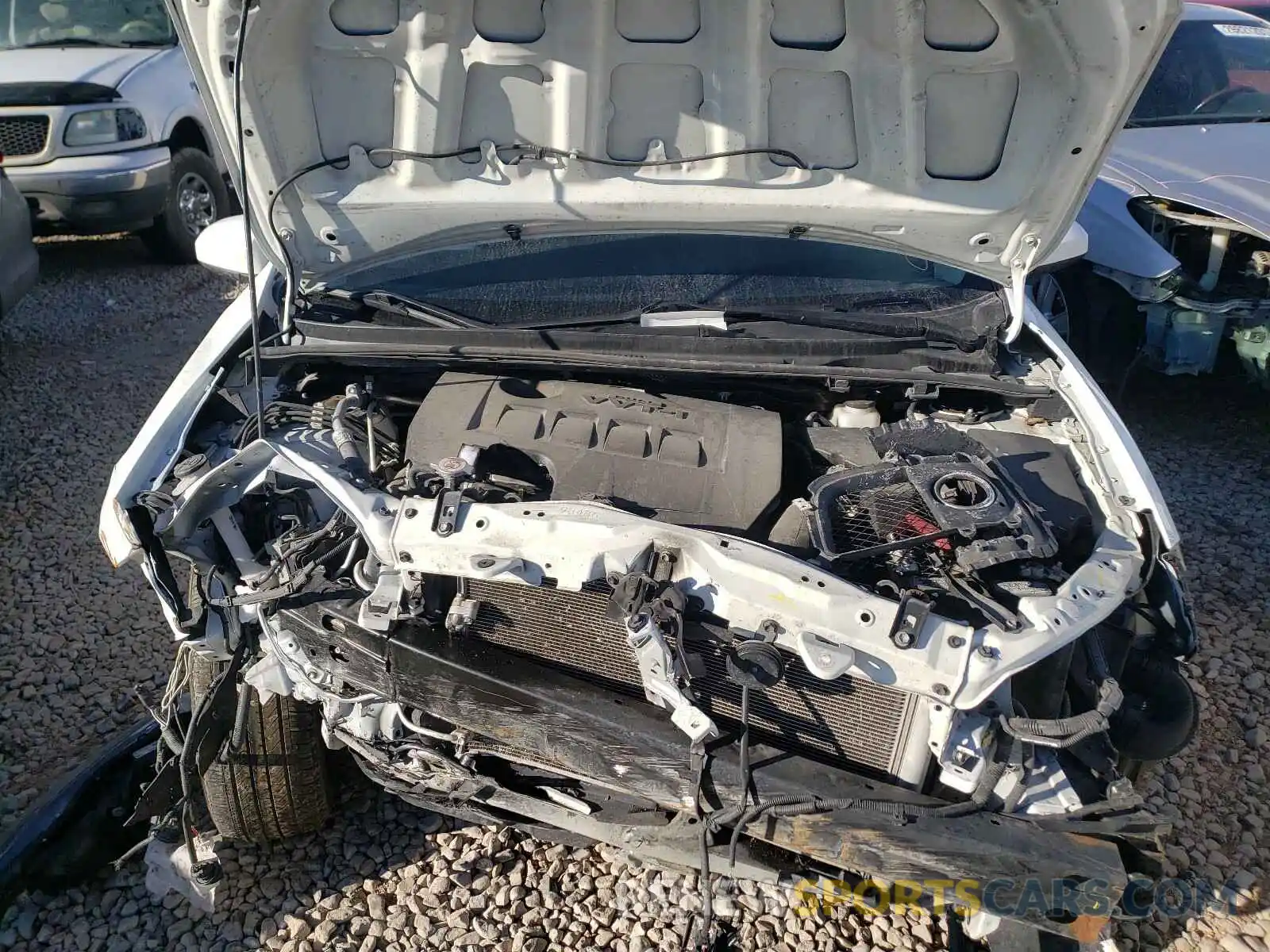 7 Фотография поврежденного автомобиля 2T1BURHE5KC220261 TOYOTA COROLLA 2019
