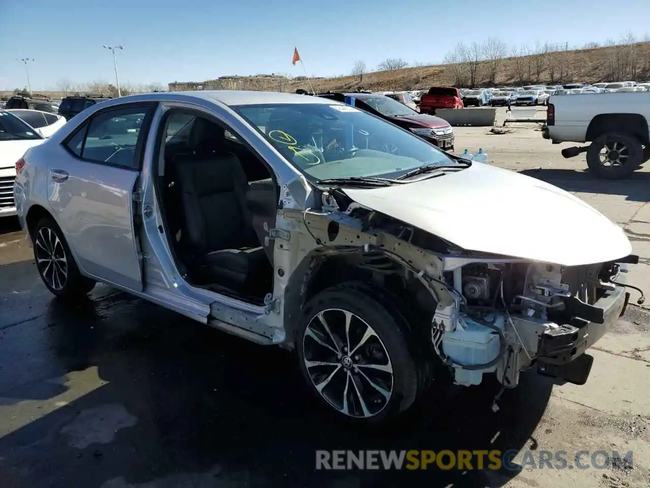 4 Photograph of a damaged car 2T1BURHE5KC222348 TOYOTA COROLLA 2019