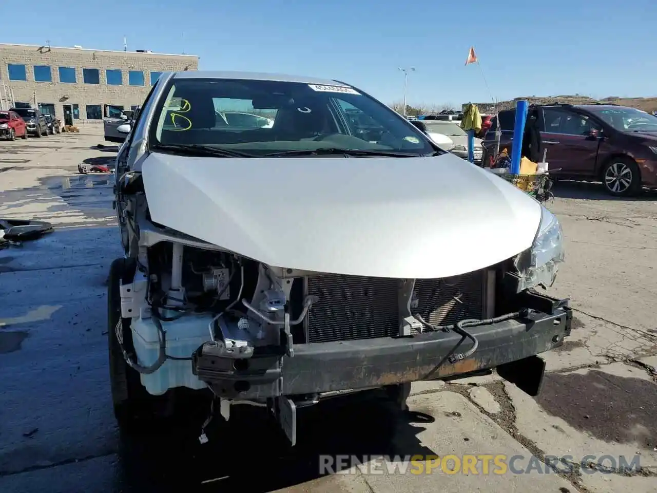 5 Photograph of a damaged car 2T1BURHE5KC222348 TOYOTA COROLLA 2019