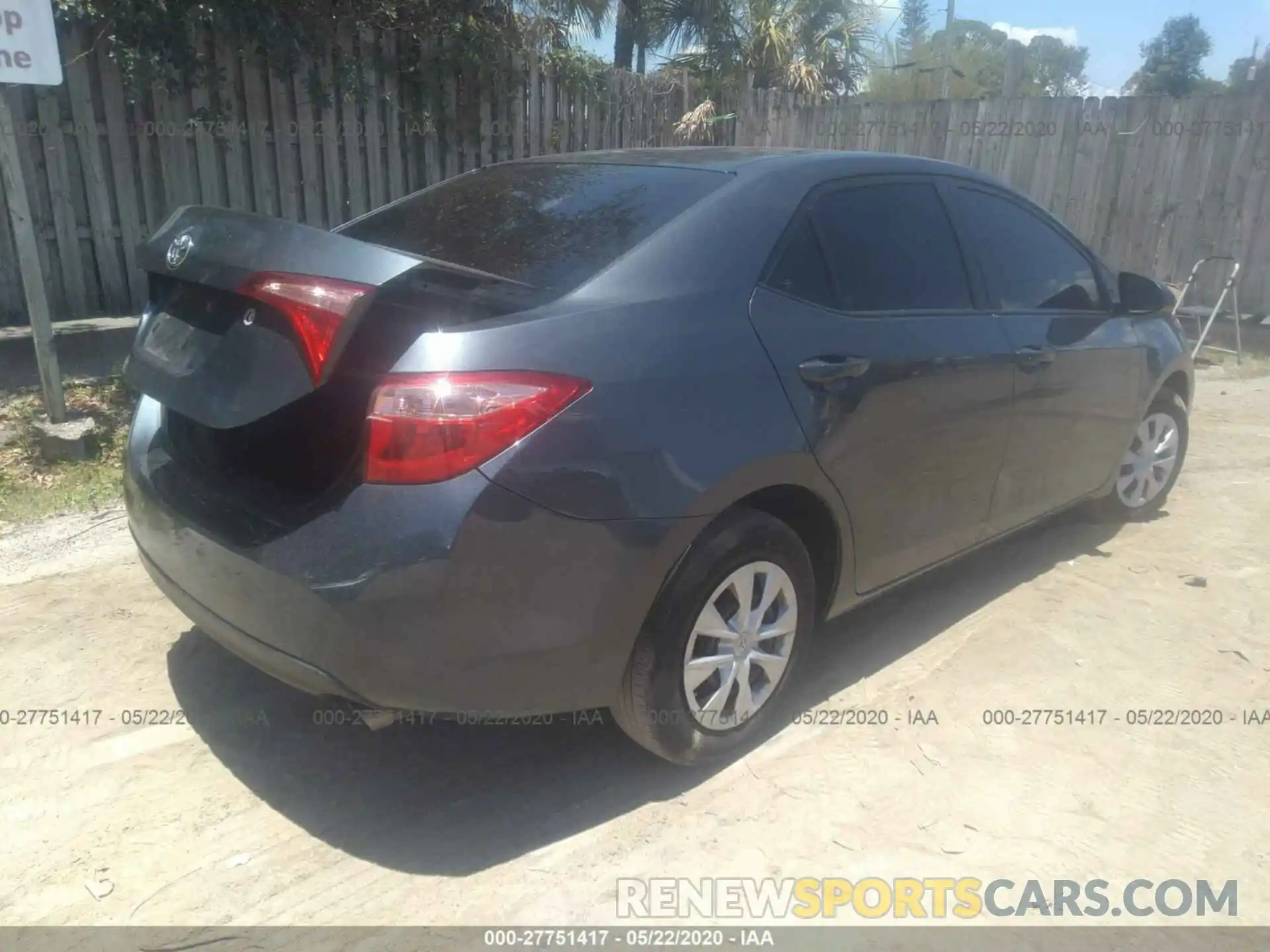 4 Photograph of a damaged car 2T1BURHE5KC222463 TOYOTA COROLLA 2019