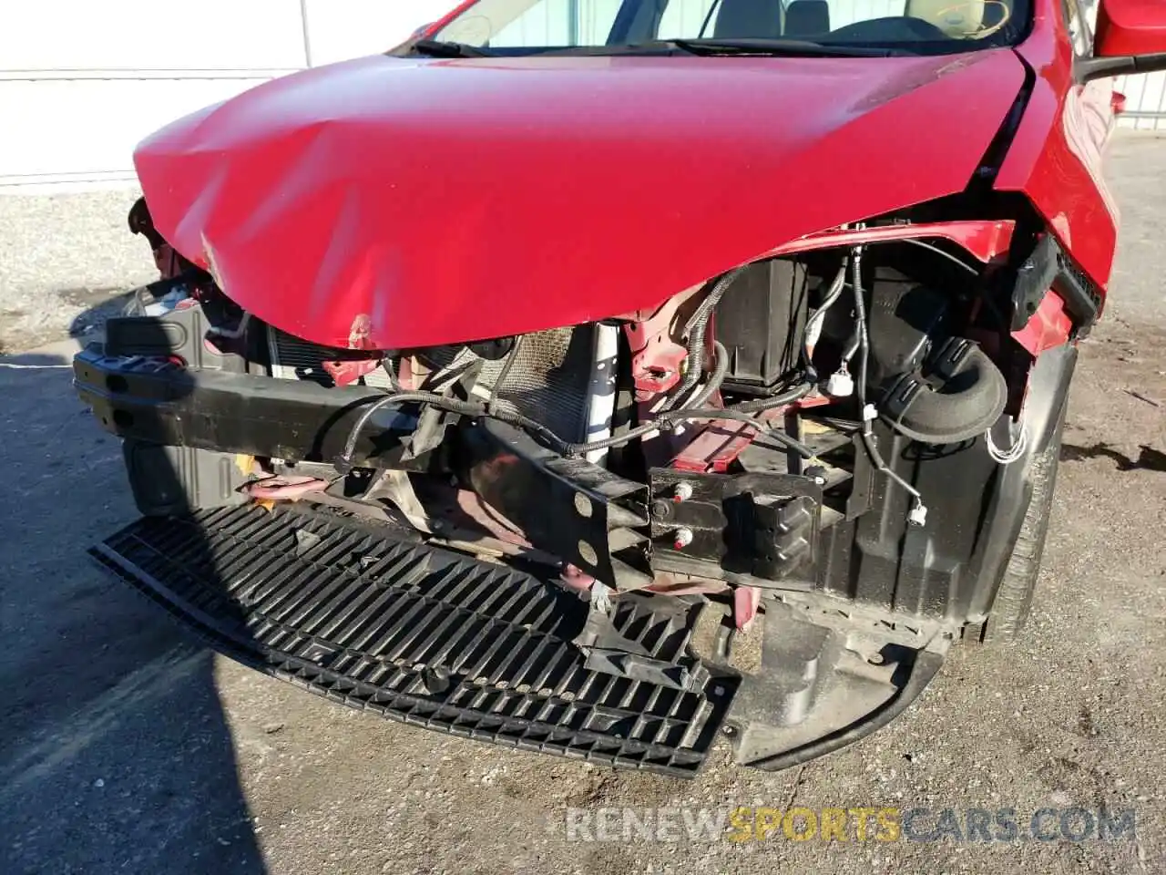 9 Photograph of a damaged car 2T1BURHE5KC222866 TOYOTA COROLLA 2019