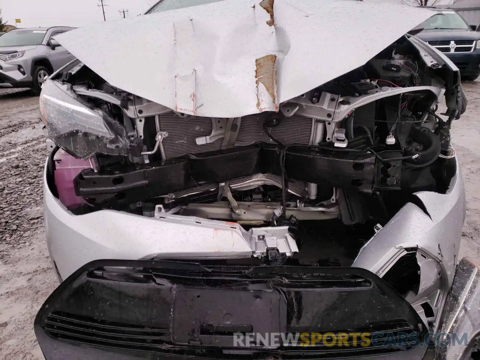 9 Photograph of a damaged car 2T1BURHE5KC223306 TOYOTA COROLLA 2019