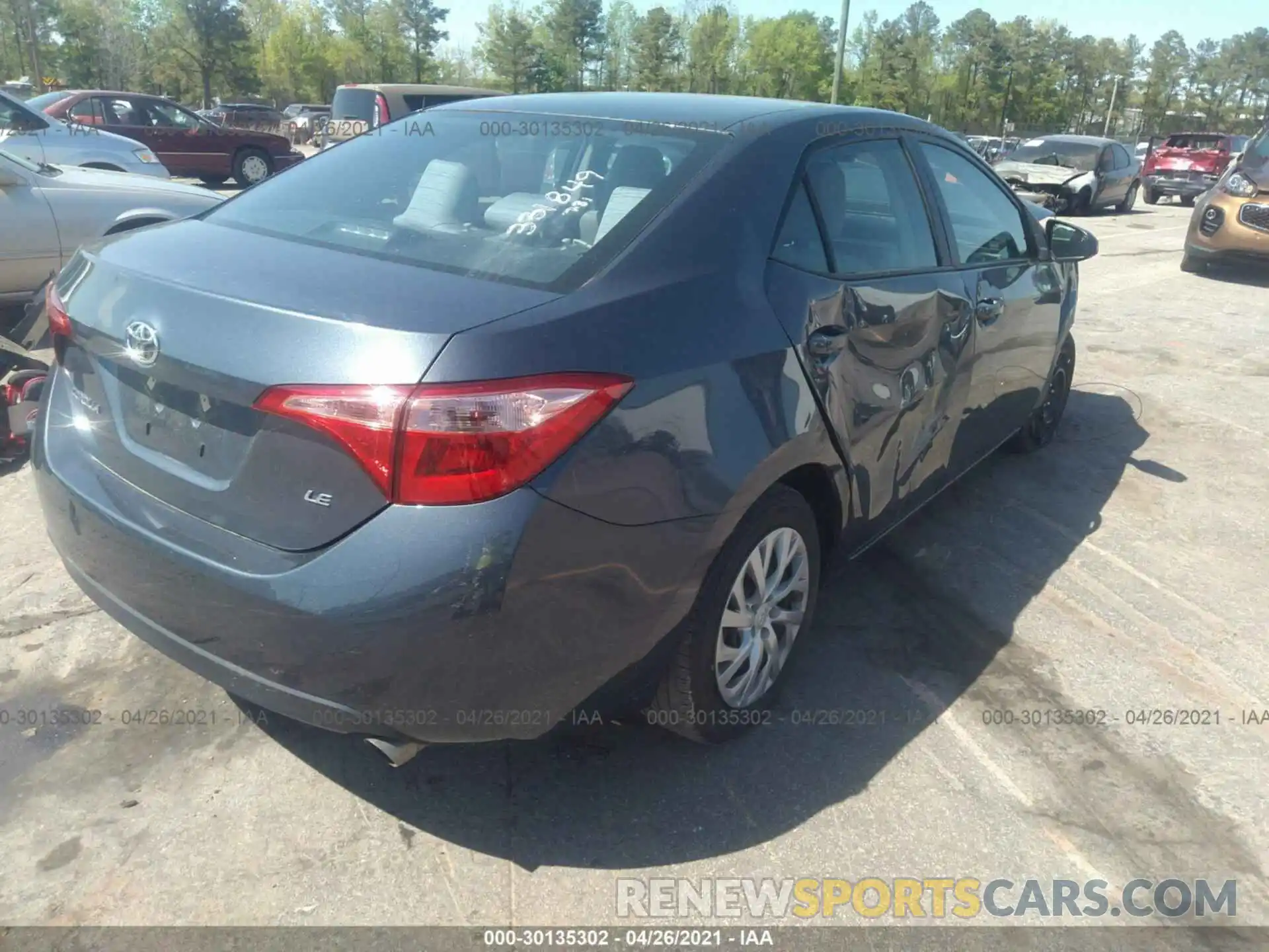 4 Photograph of a damaged car 2T1BURHE5KC223399 TOYOTA COROLLA 2019