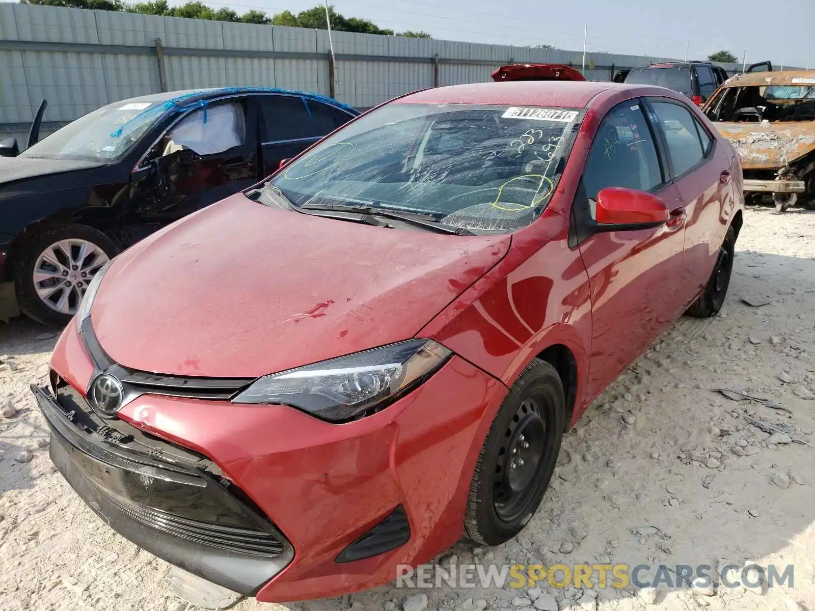 2 Фотография поврежденного автомобиля 2T1BURHE5KC223693 TOYOTA COROLLA 2019