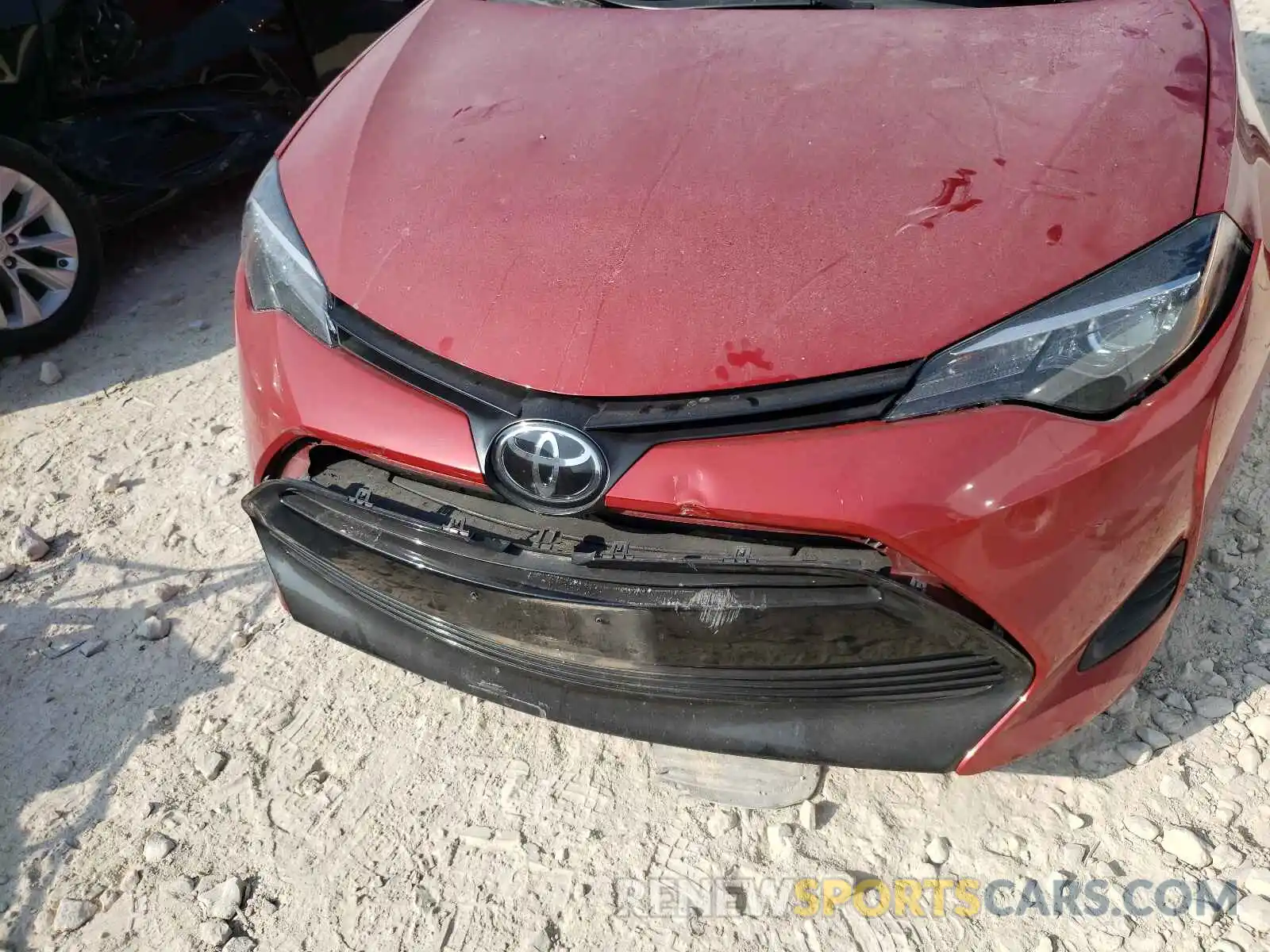 9 Photograph of a damaged car 2T1BURHE5KC223693 TOYOTA COROLLA 2019