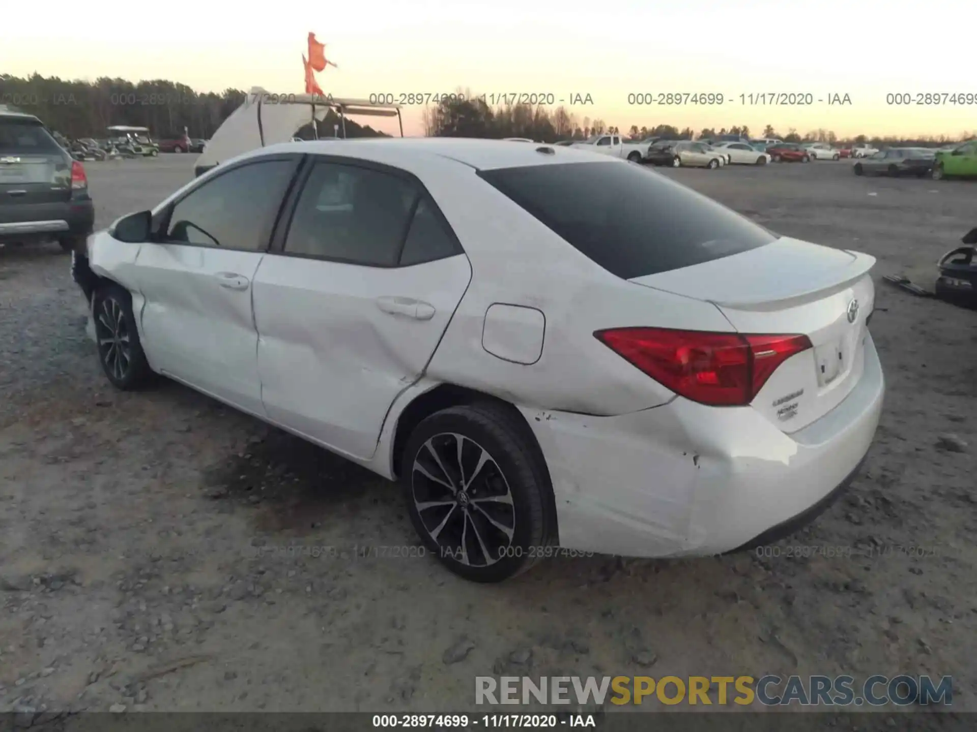 3 Photograph of a damaged car 2T1BURHE5KC224066 TOYOTA COROLLA 2019