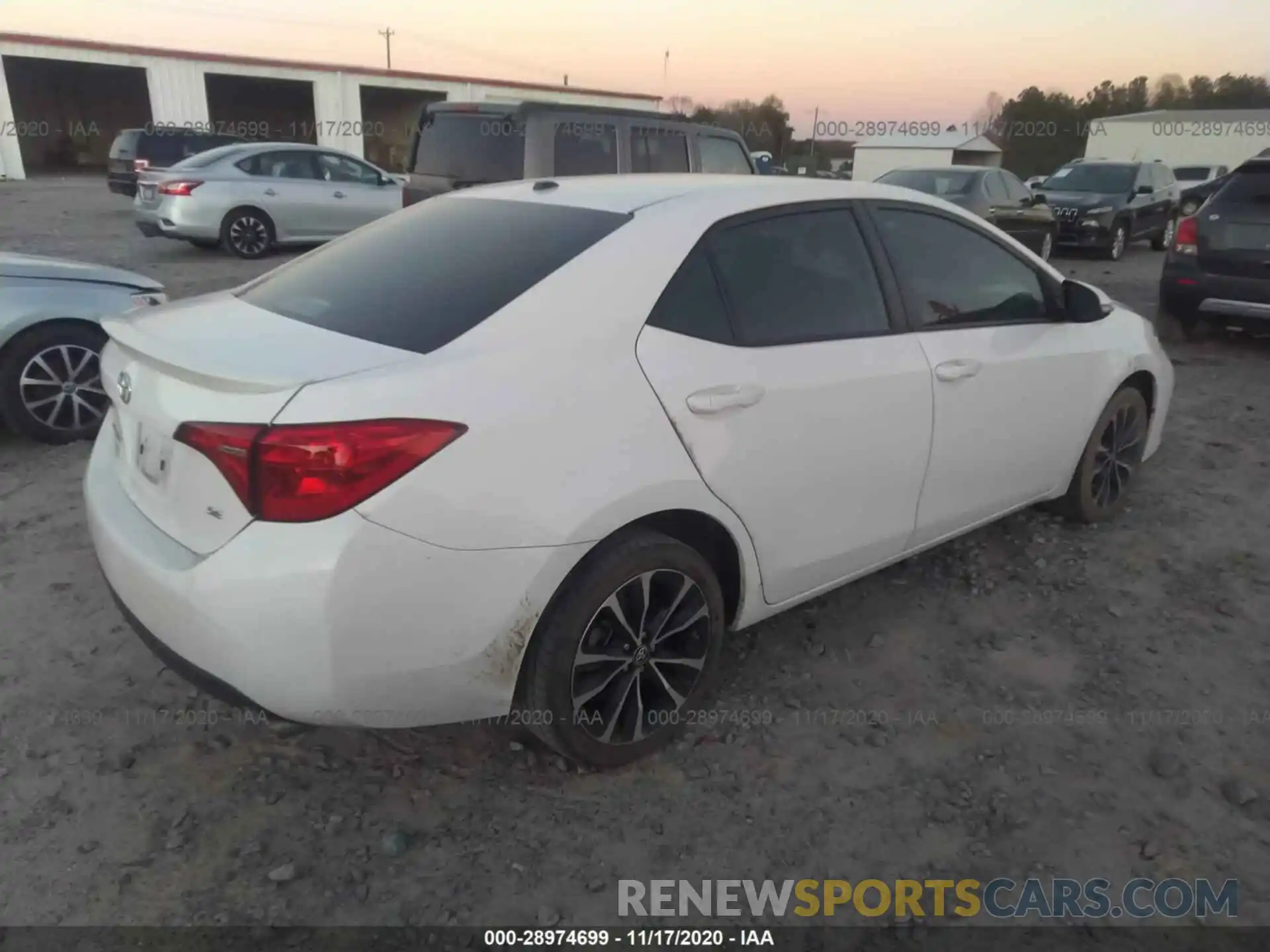 4 Photograph of a damaged car 2T1BURHE5KC224066 TOYOTA COROLLA 2019