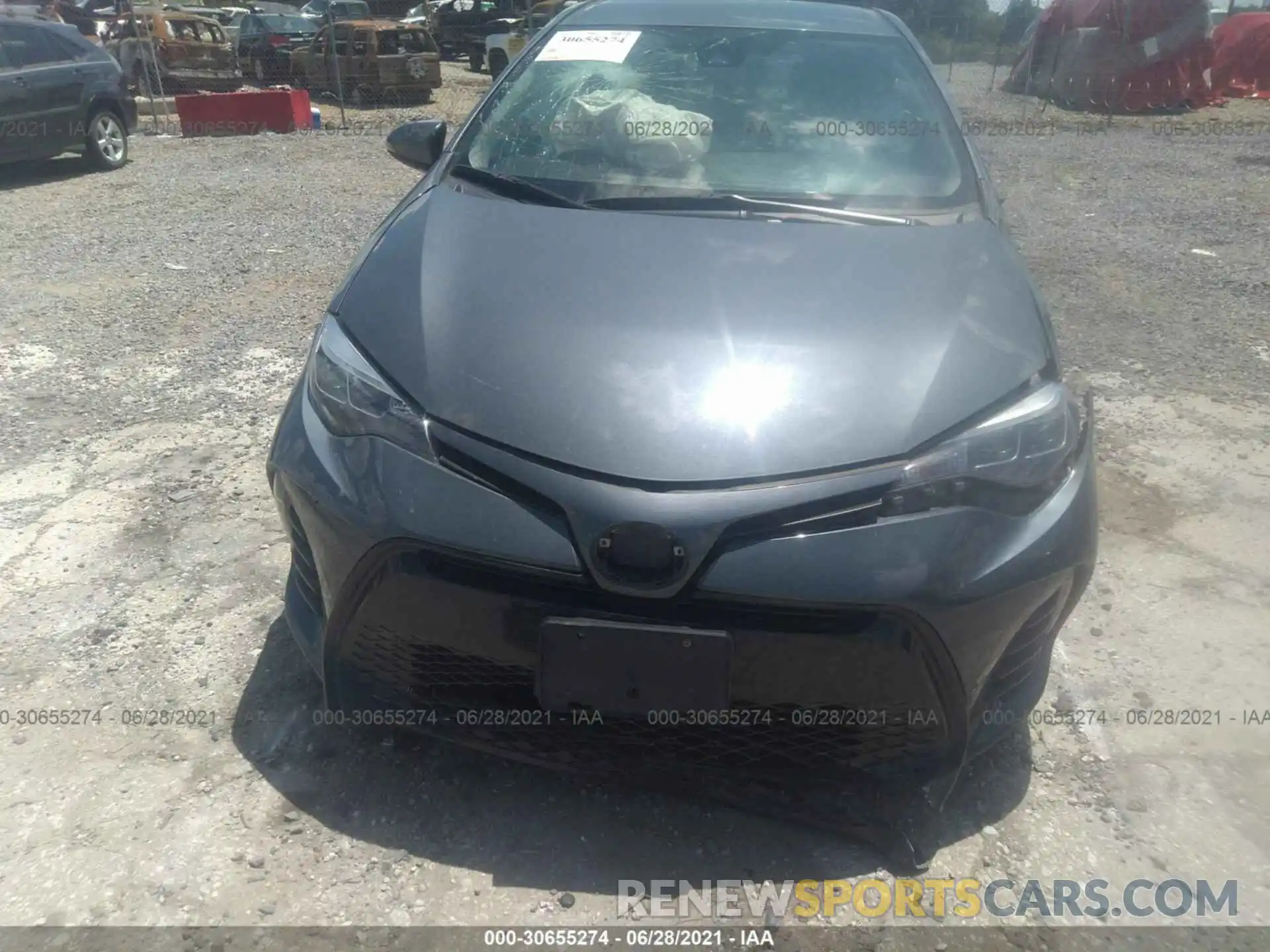 10 Photograph of a damaged car 2T1BURHE5KC224231 TOYOTA COROLLA 2019