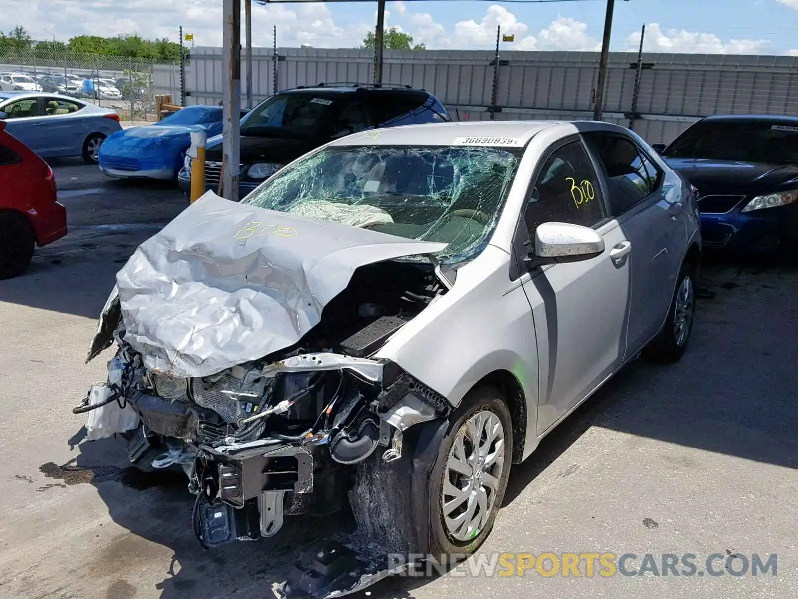 2 Photograph of a damaged car 2T1BURHE5KC225024 TOYOTA COROLLA 2019