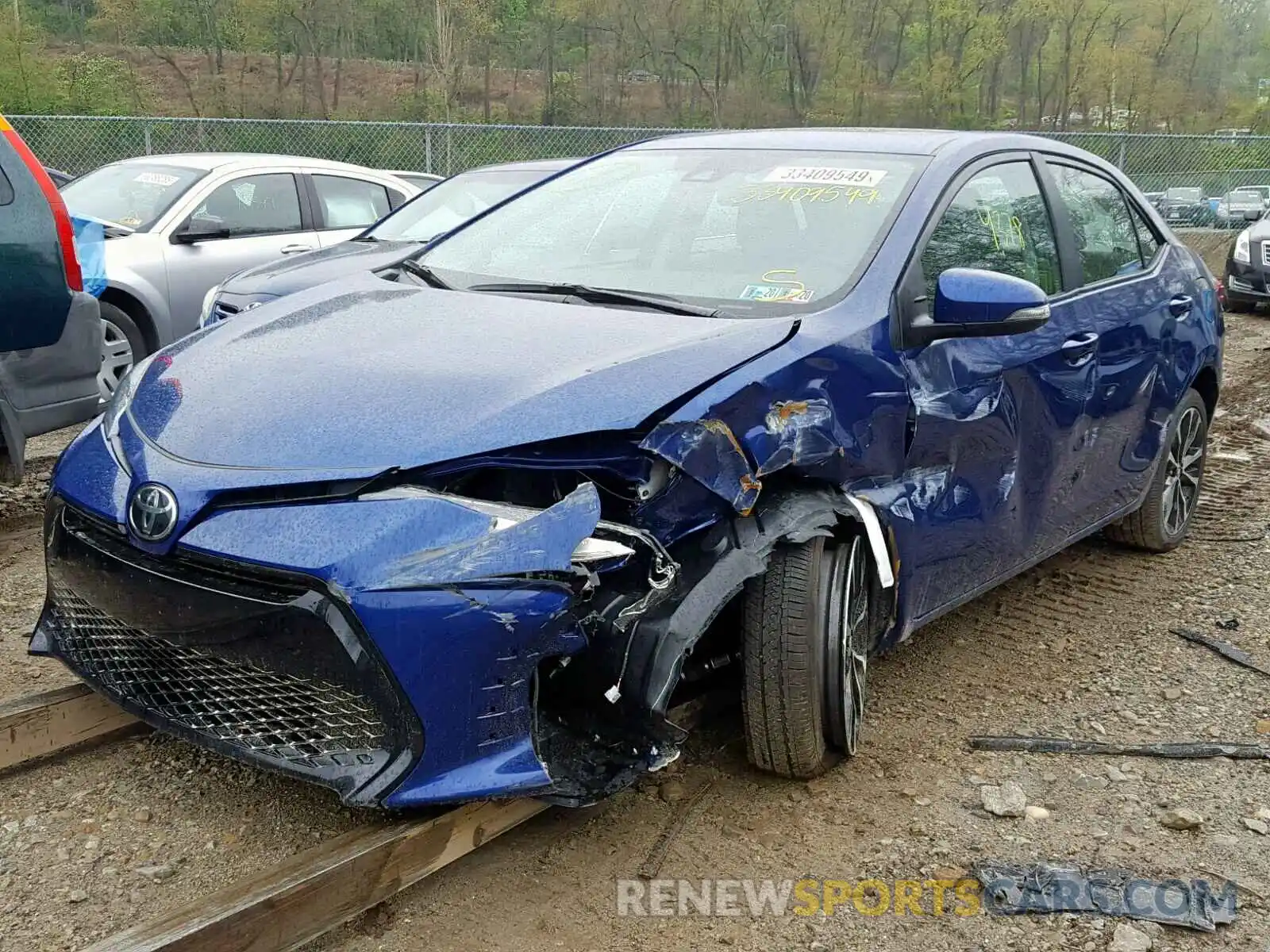 2 Photograph of a damaged car 2T1BURHE5KC225296 TOYOTA COROLLA 2019