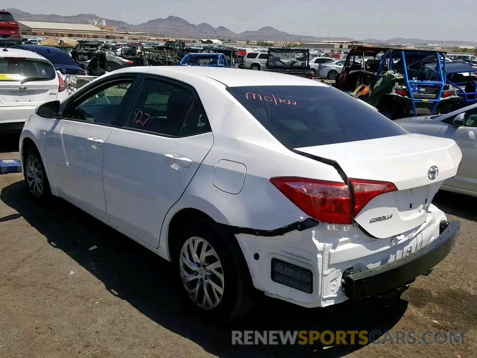 3 Photograph of a damaged car 2T1BURHE5KC226481 TOYOTA COROLLA 2019