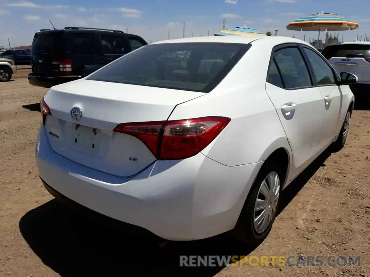 4 Photograph of a damaged car 2T1BURHE5KC226514 TOYOTA COROLLA 2019