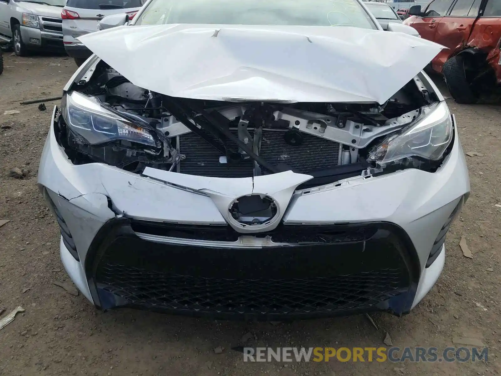 9 Photograph of a damaged car 2T1BURHE5KC228215 TOYOTA COROLLA 2019