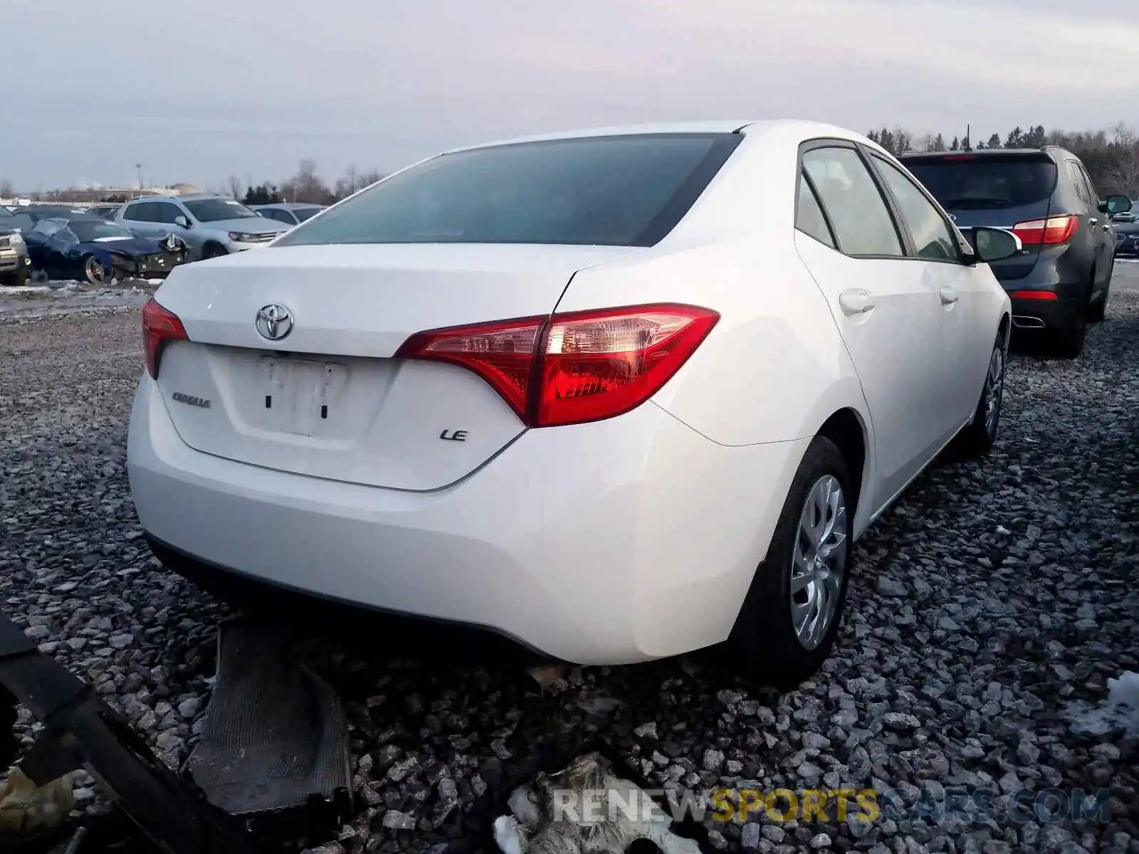 4 Photograph of a damaged car 2T1BURHE5KC228294 TOYOTA COROLLA 2019