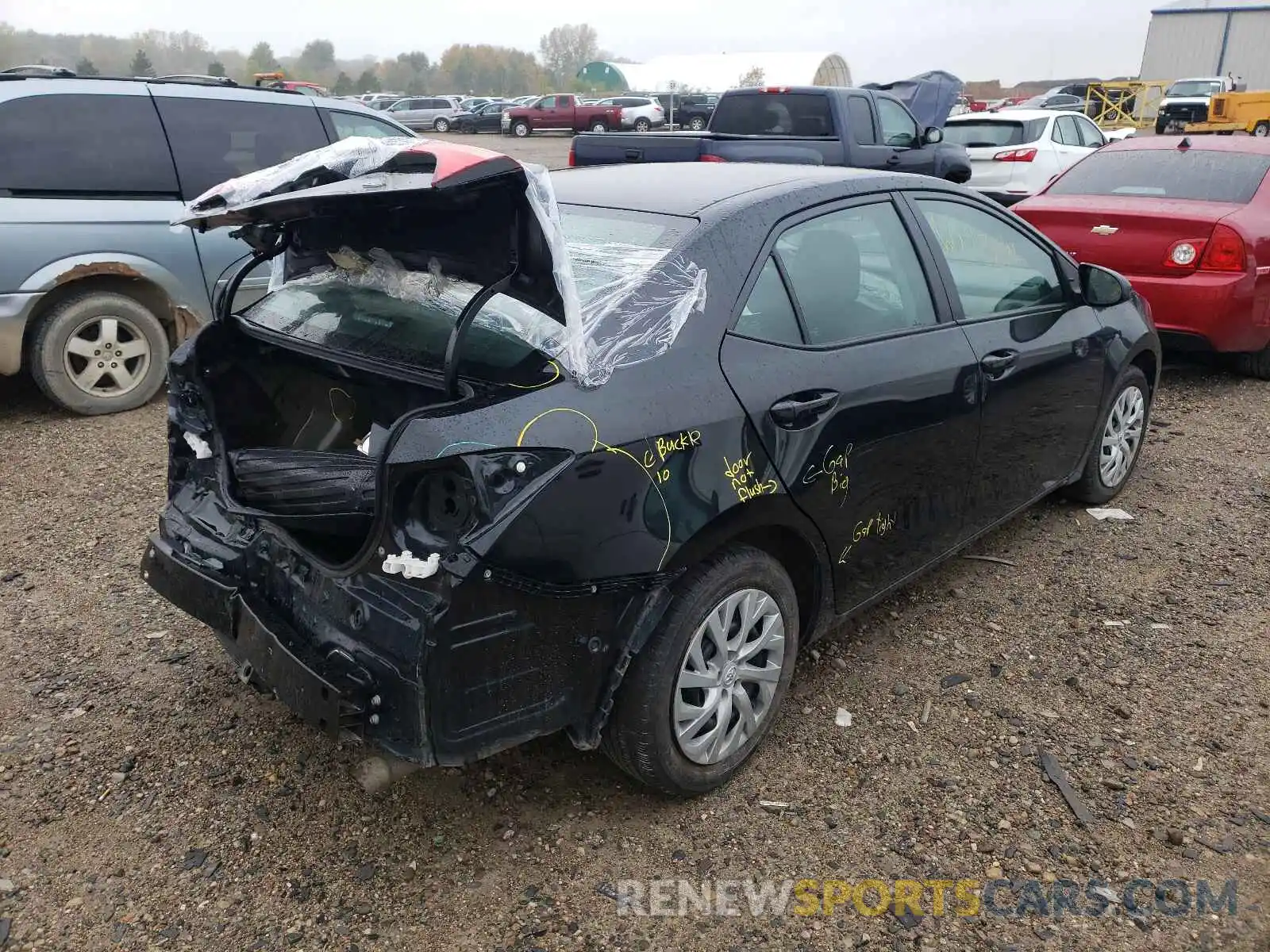 4 Photograph of a damaged car 2T1BURHE5KC228778 TOYOTA COROLLA 2019