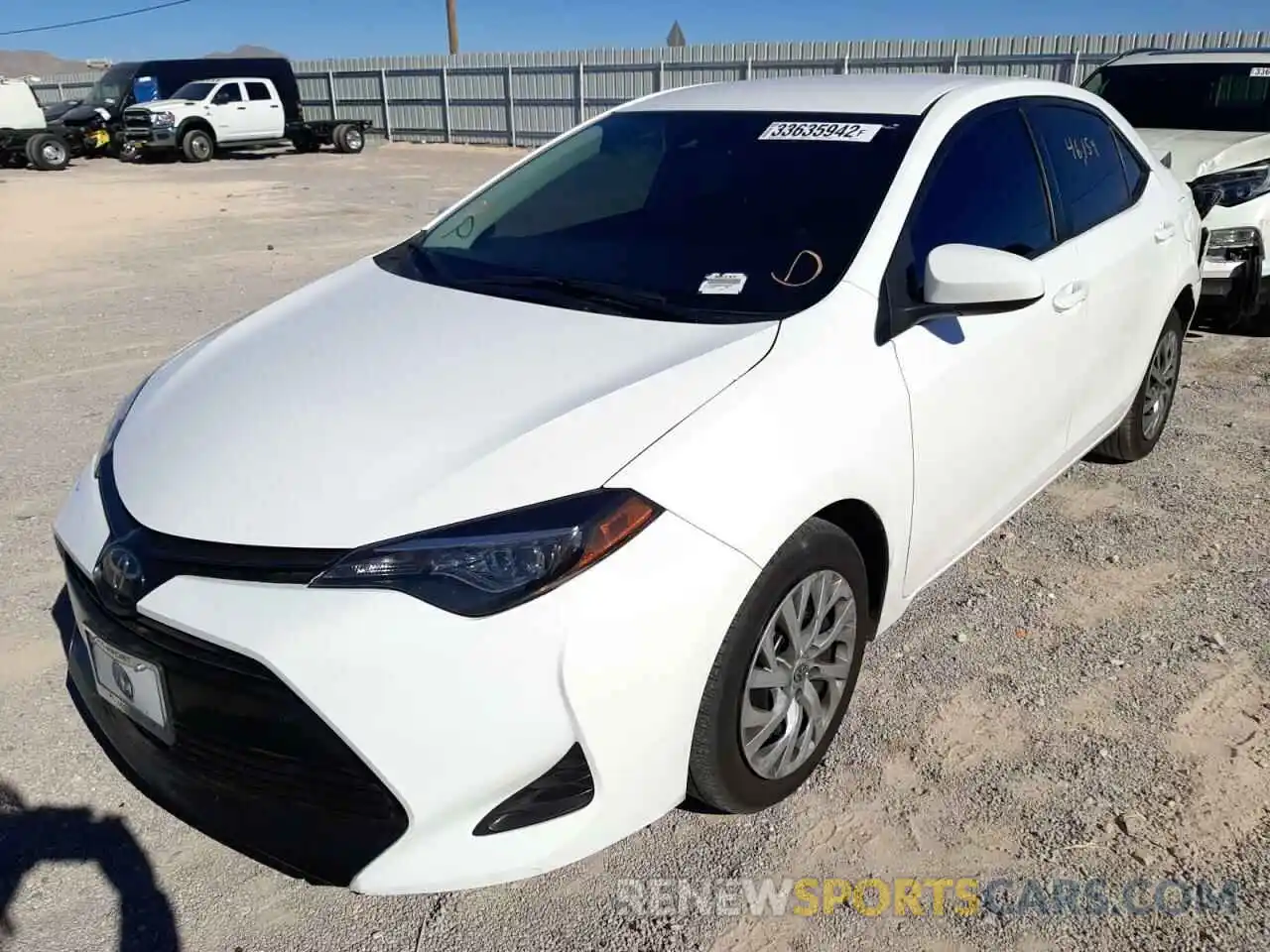 2 Photograph of a damaged car 2T1BURHE5KC232751 TOYOTA COROLLA 2019