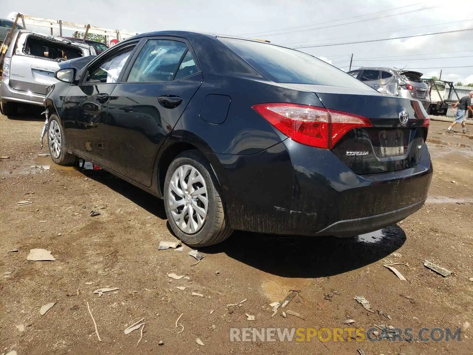 3 Photograph of a damaged car 2T1BURHE5KC233110 TOYOTA COROLLA 2019