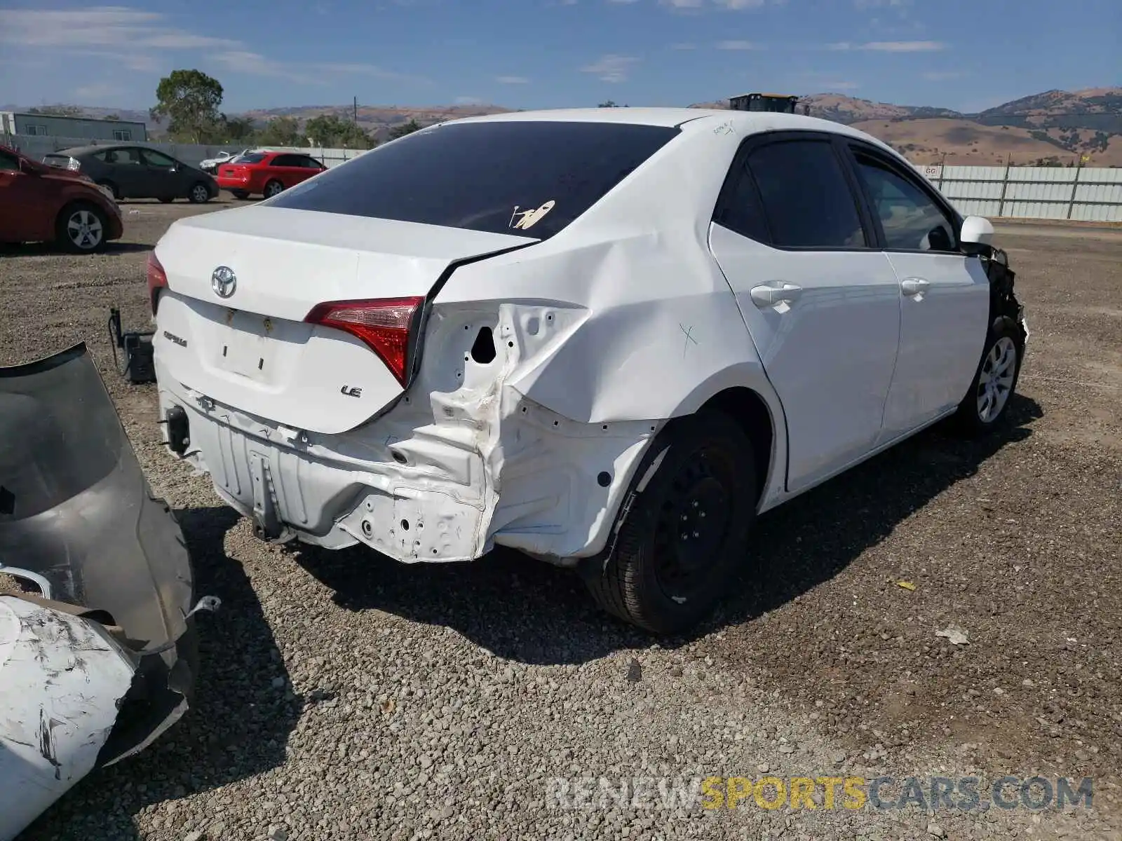 4 Photograph of a damaged car 2T1BURHE5KC234189 TOYOTA COROLLA 2019