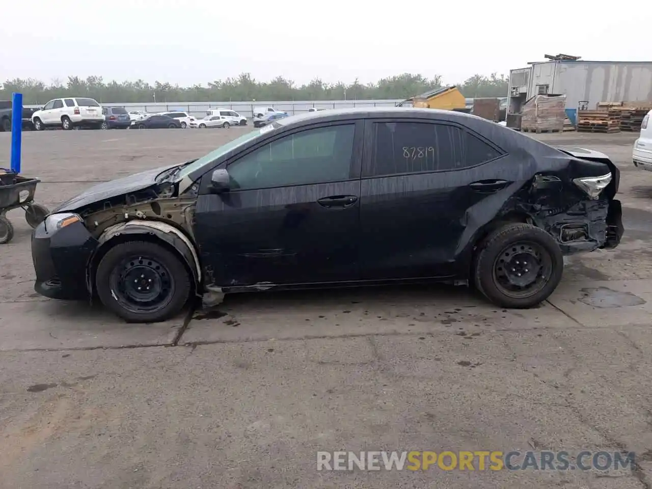 9 Photograph of a damaged car 2T1BURHE5KC234516 TOYOTA COROLLA 2019