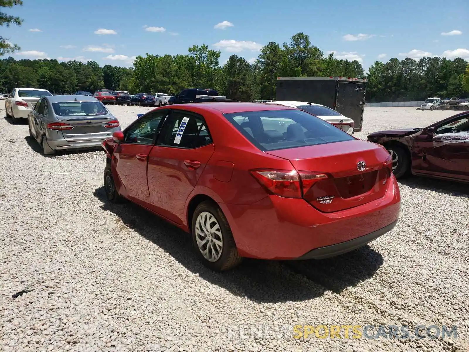 3 Photograph of a damaged car 2T1BURHE5KC234922 TOYOTA COROLLA 2019