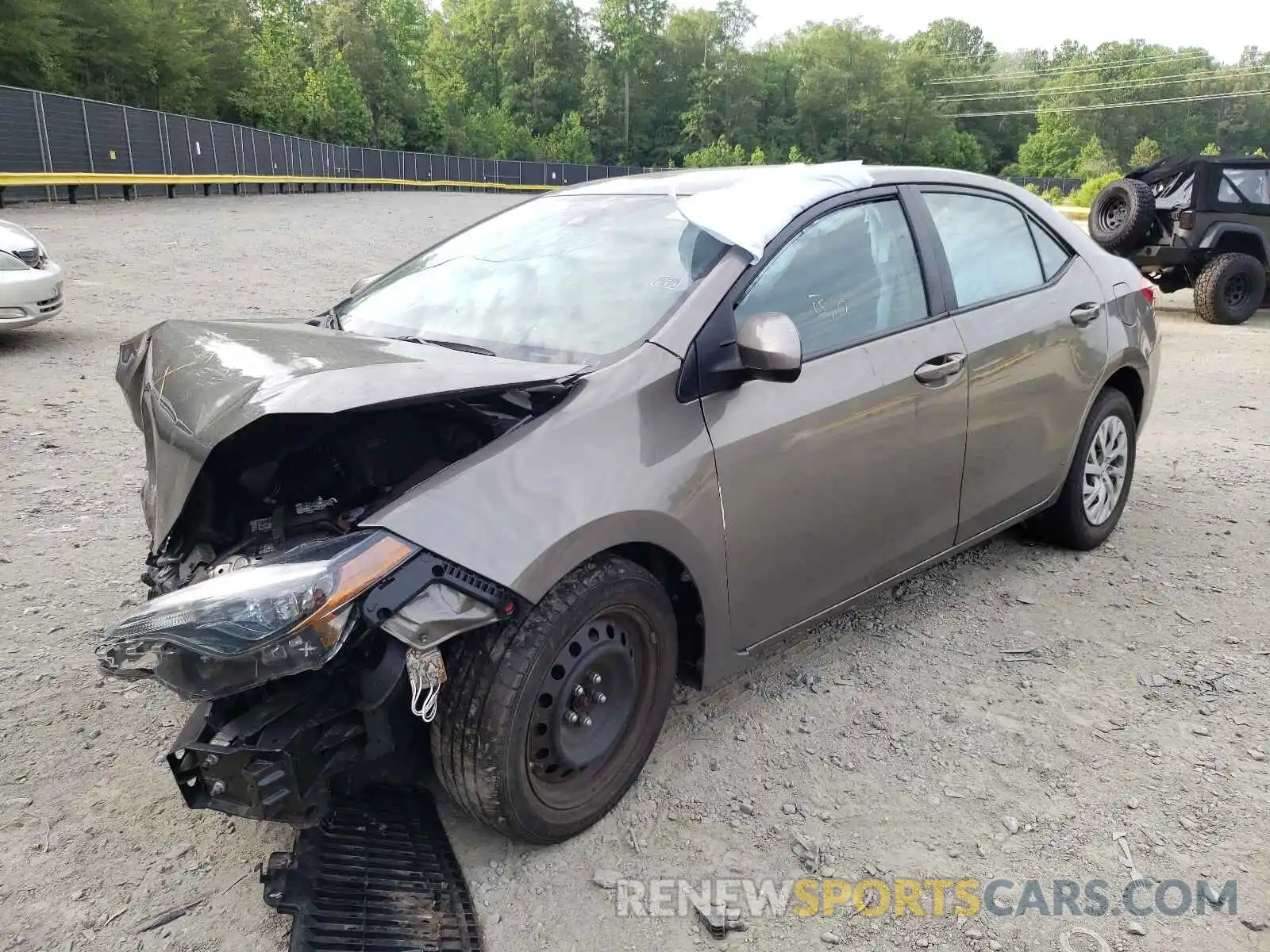 2 Photograph of a damaged car 2T1BURHE5KC235794 TOYOTA COROLLA 2019