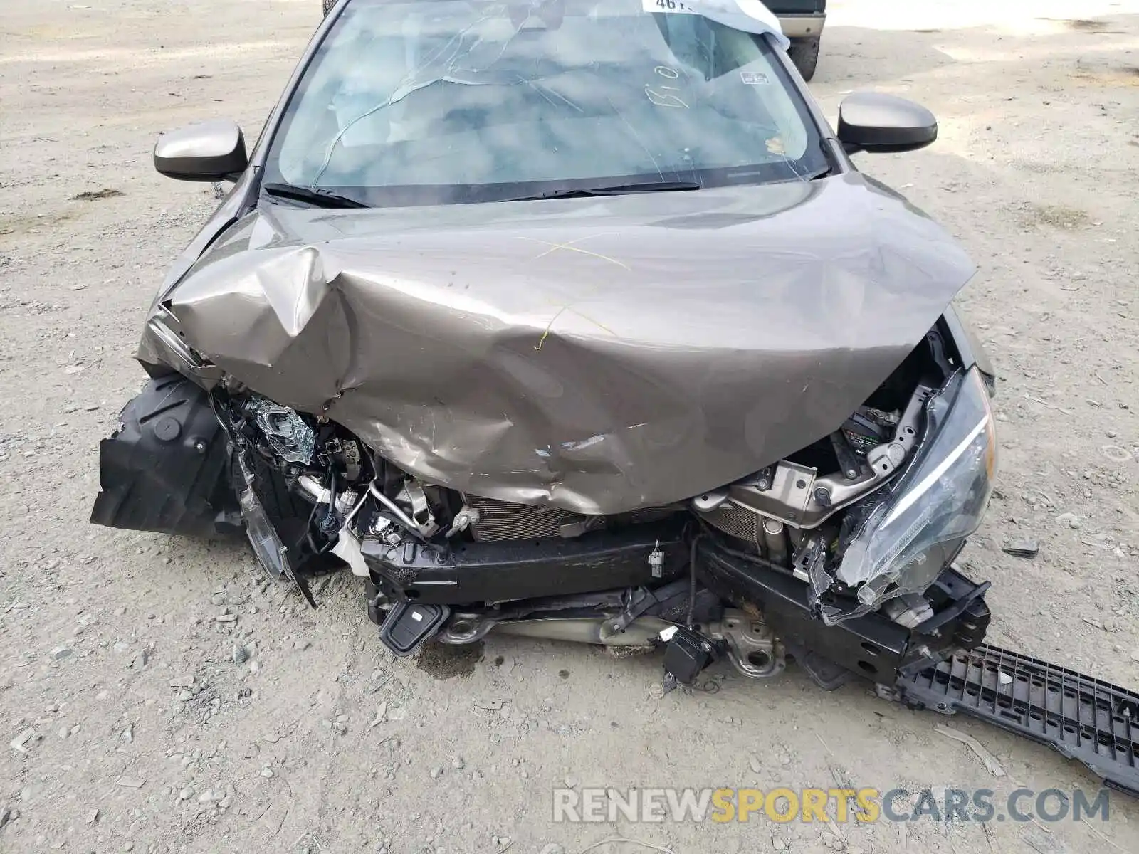 7 Photograph of a damaged car 2T1BURHE5KC235794 TOYOTA COROLLA 2019