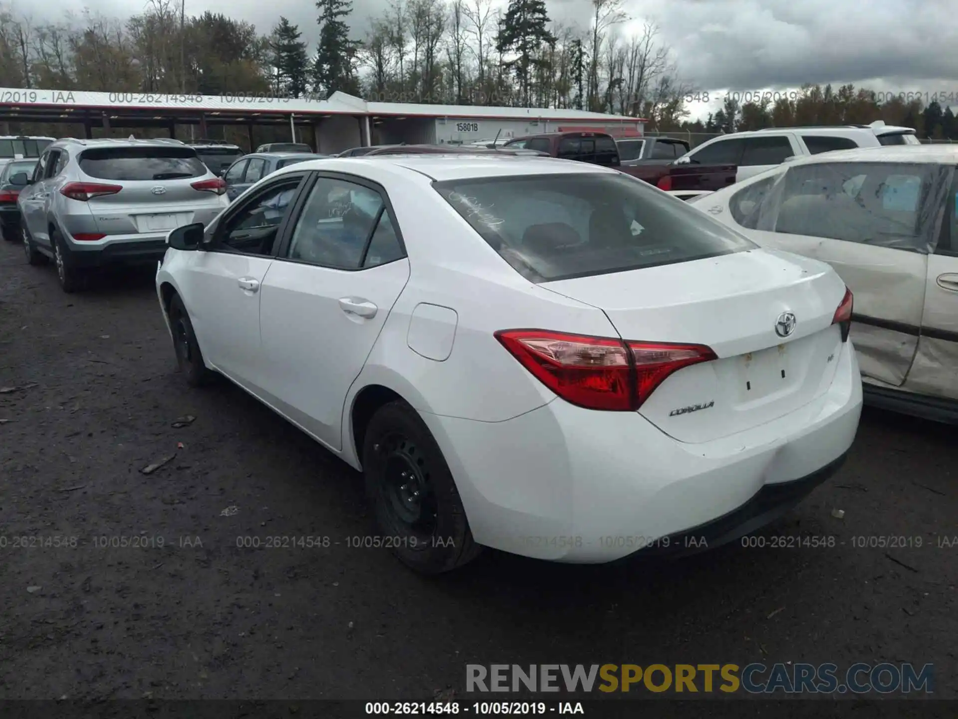 3 Photograph of a damaged car 2T1BURHE5KC235973 TOYOTA COROLLA 2019