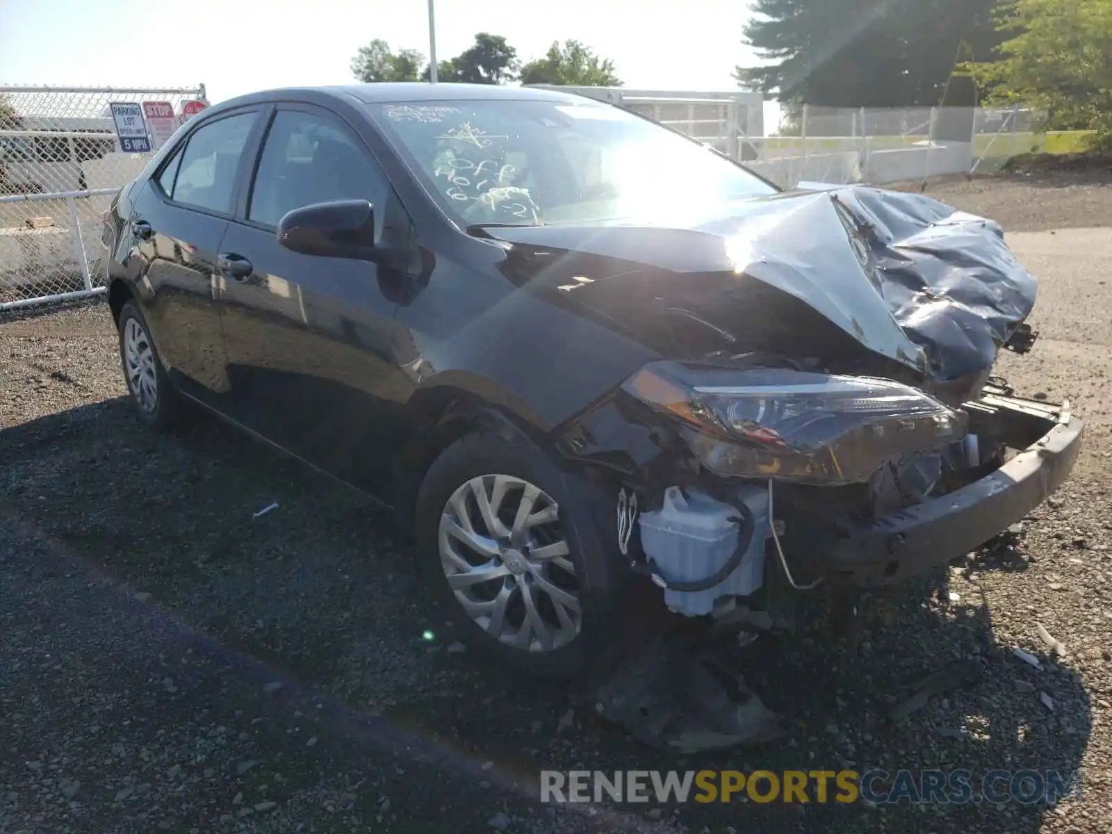 1 Photograph of a damaged car 2T1BURHE5KC237495 TOYOTA COROLLA 2019