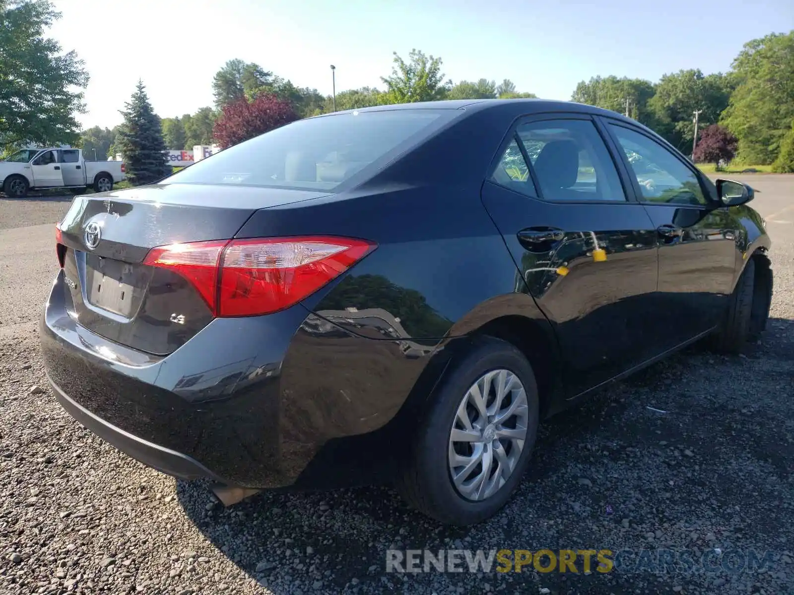 4 Photograph of a damaged car 2T1BURHE5KC237495 TOYOTA COROLLA 2019