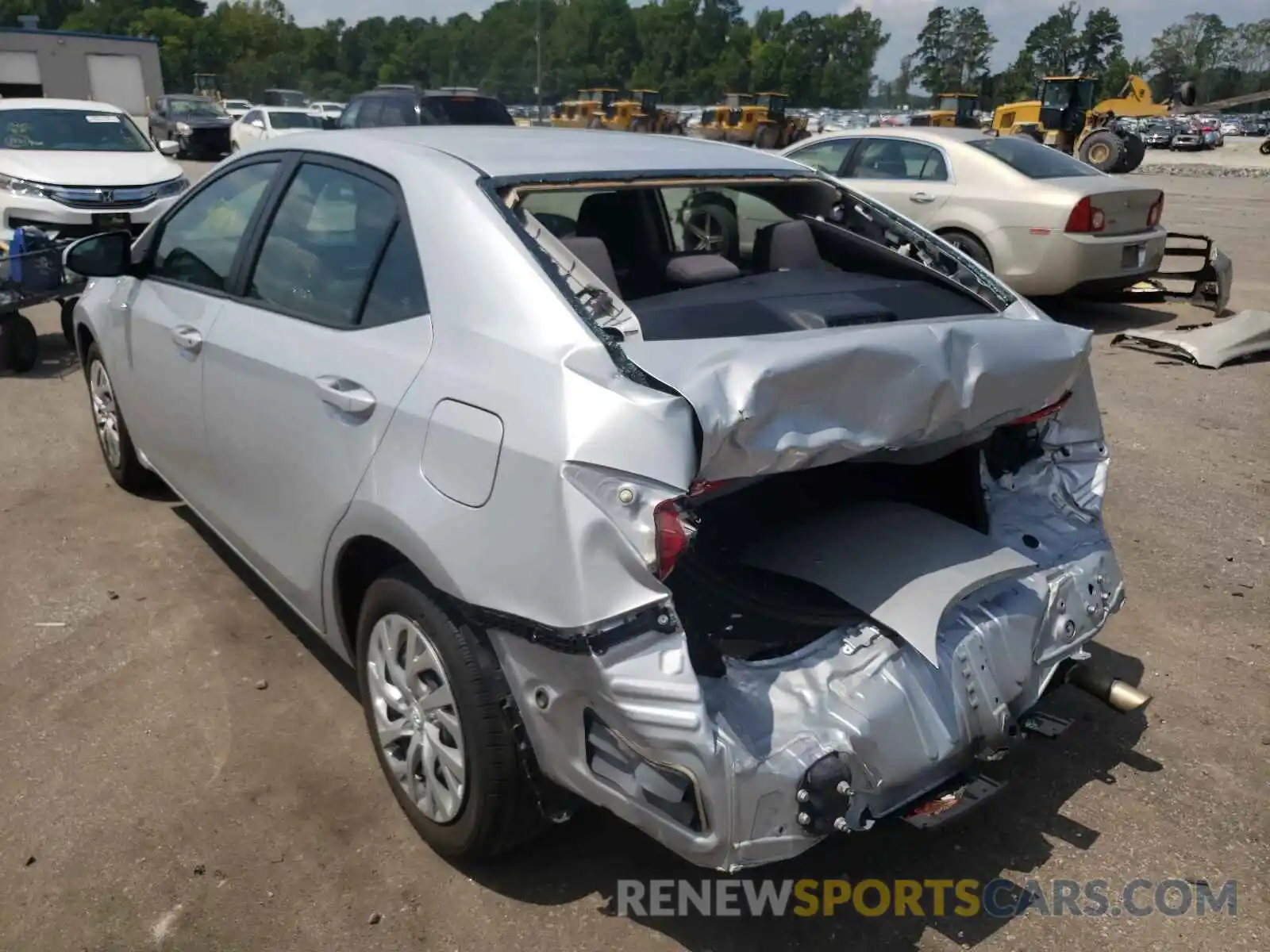 3 Photograph of a damaged car 2T1BURHE5KC237951 TOYOTA COROLLA 2019