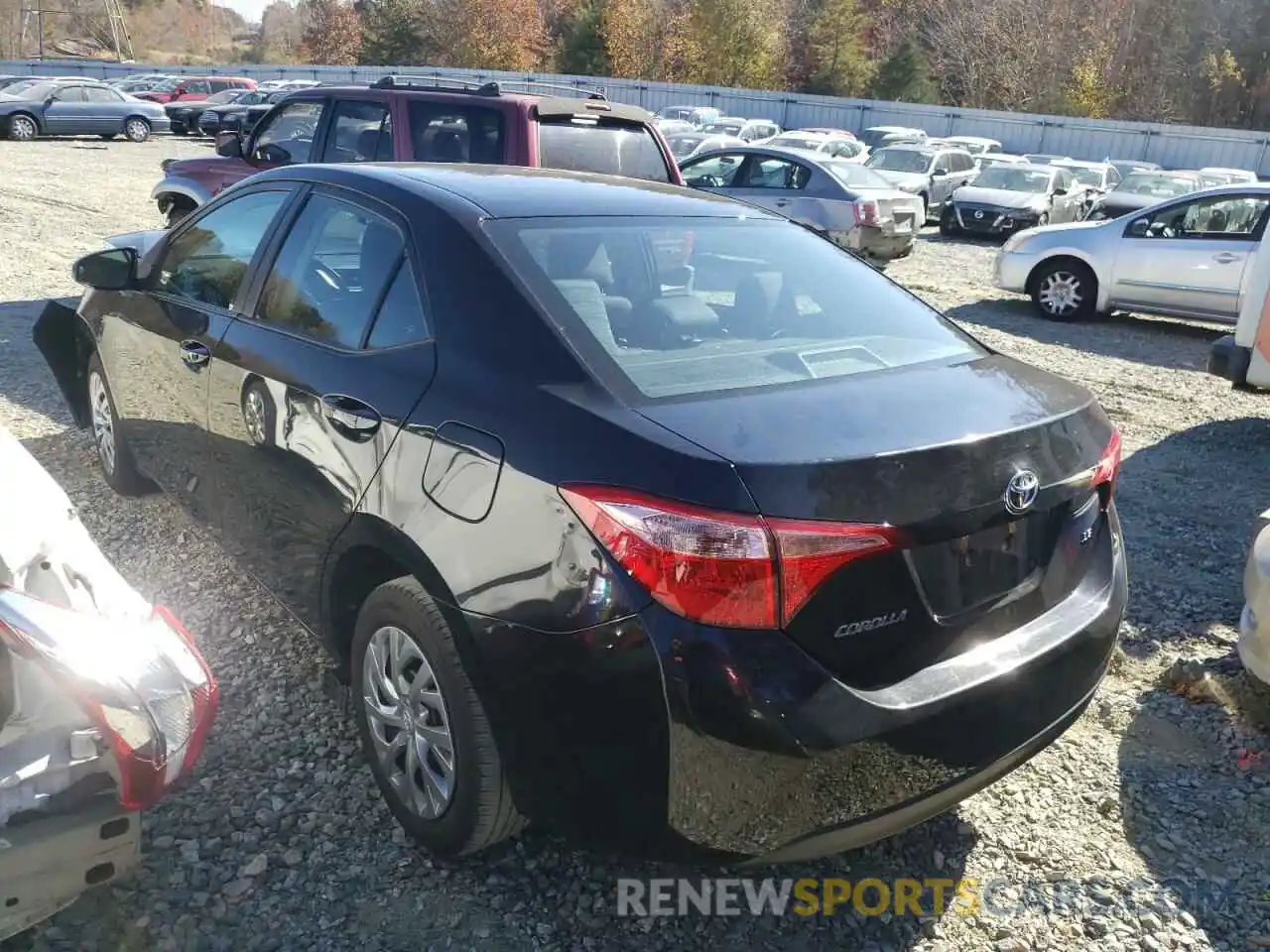 3 Photograph of a damaged car 2T1BURHE5KC238162 TOYOTA COROLLA 2019