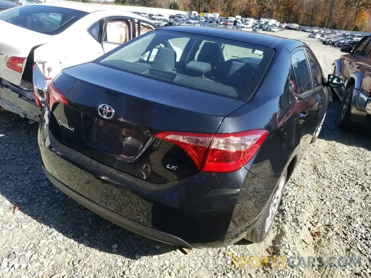 4 Photograph of a damaged car 2T1BURHE5KC238162 TOYOTA COROLLA 2019