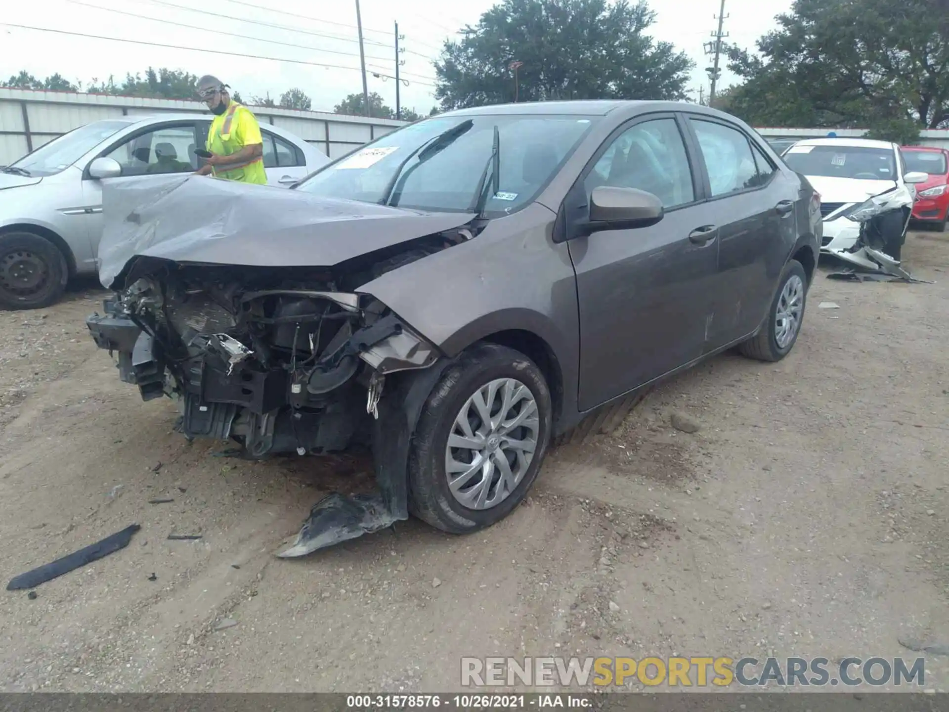 2 Photograph of a damaged car 2T1BURHE5KC238291 TOYOTA COROLLA 2019