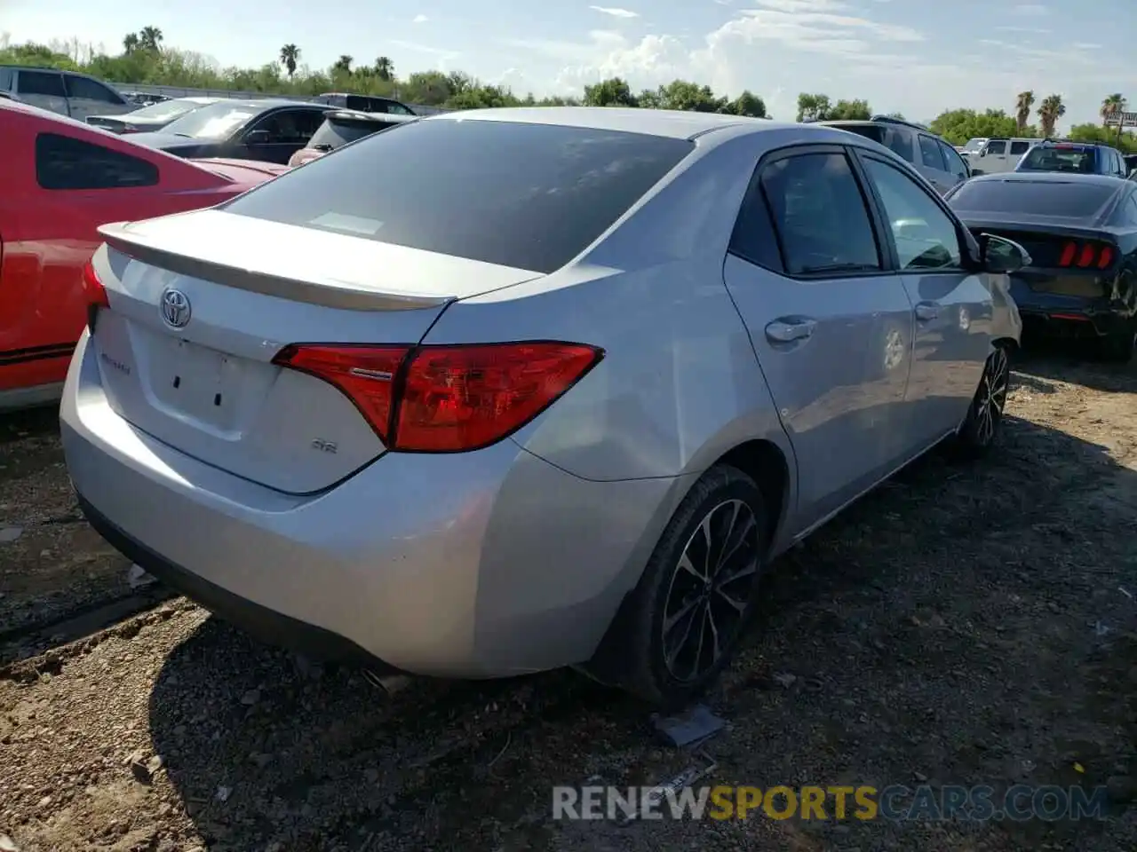 4 Photograph of a damaged car 2T1BURHE5KC238517 TOYOTA COROLLA 2019