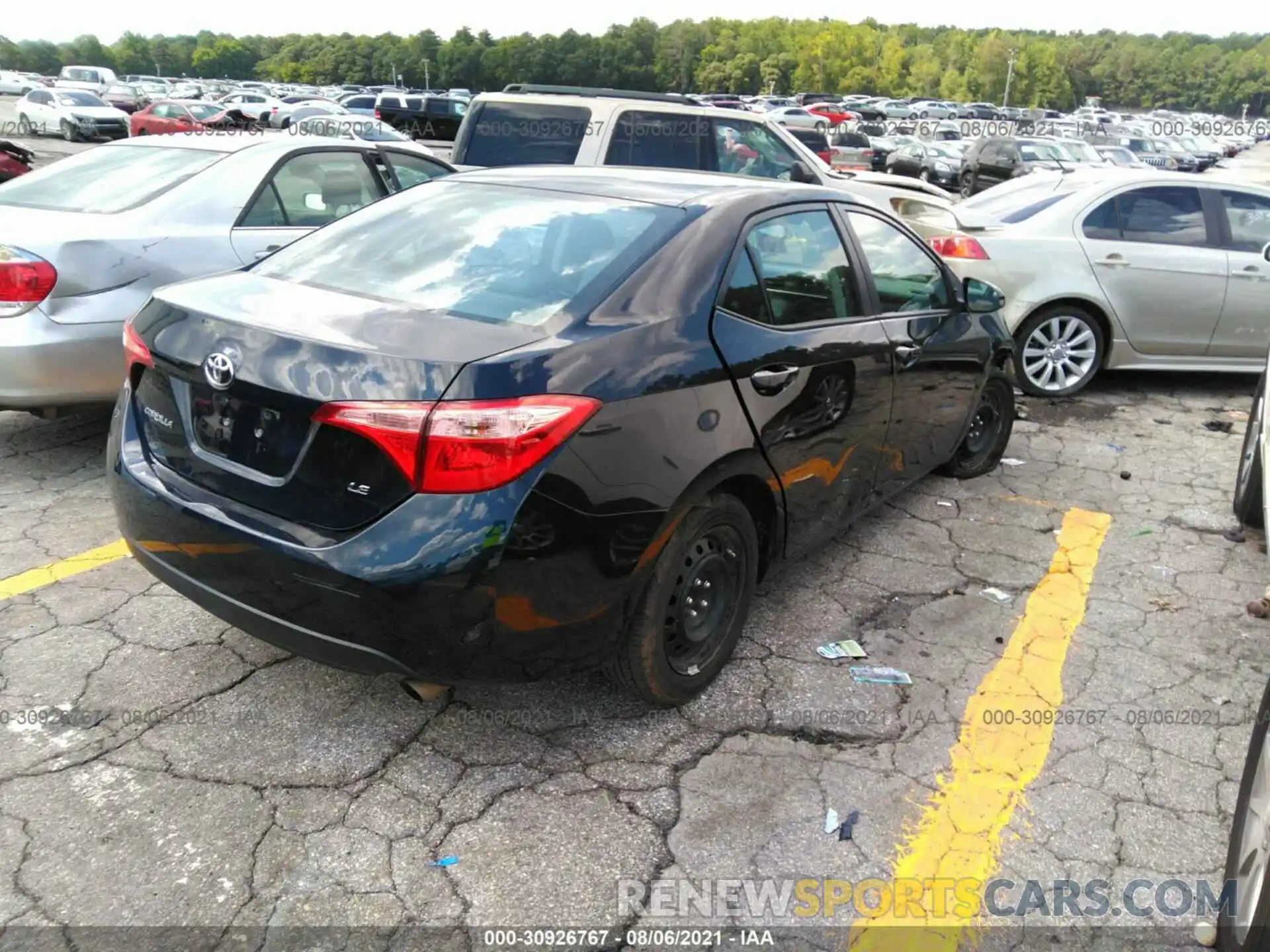 4 Photograph of a damaged car 2T1BURHE5KC238534 TOYOTA COROLLA 2019