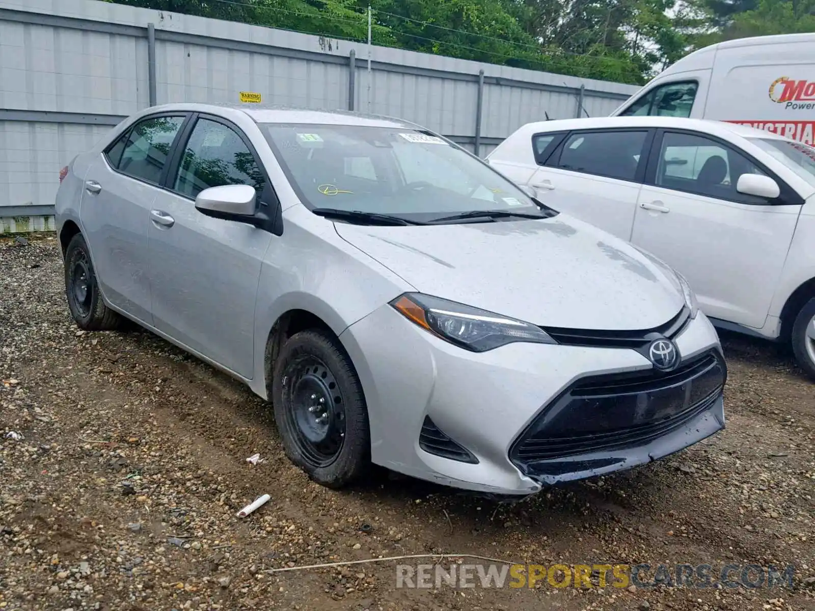 1 Photograph of a damaged car 2T1BURHE5KC238601 TOYOTA COROLLA 2019