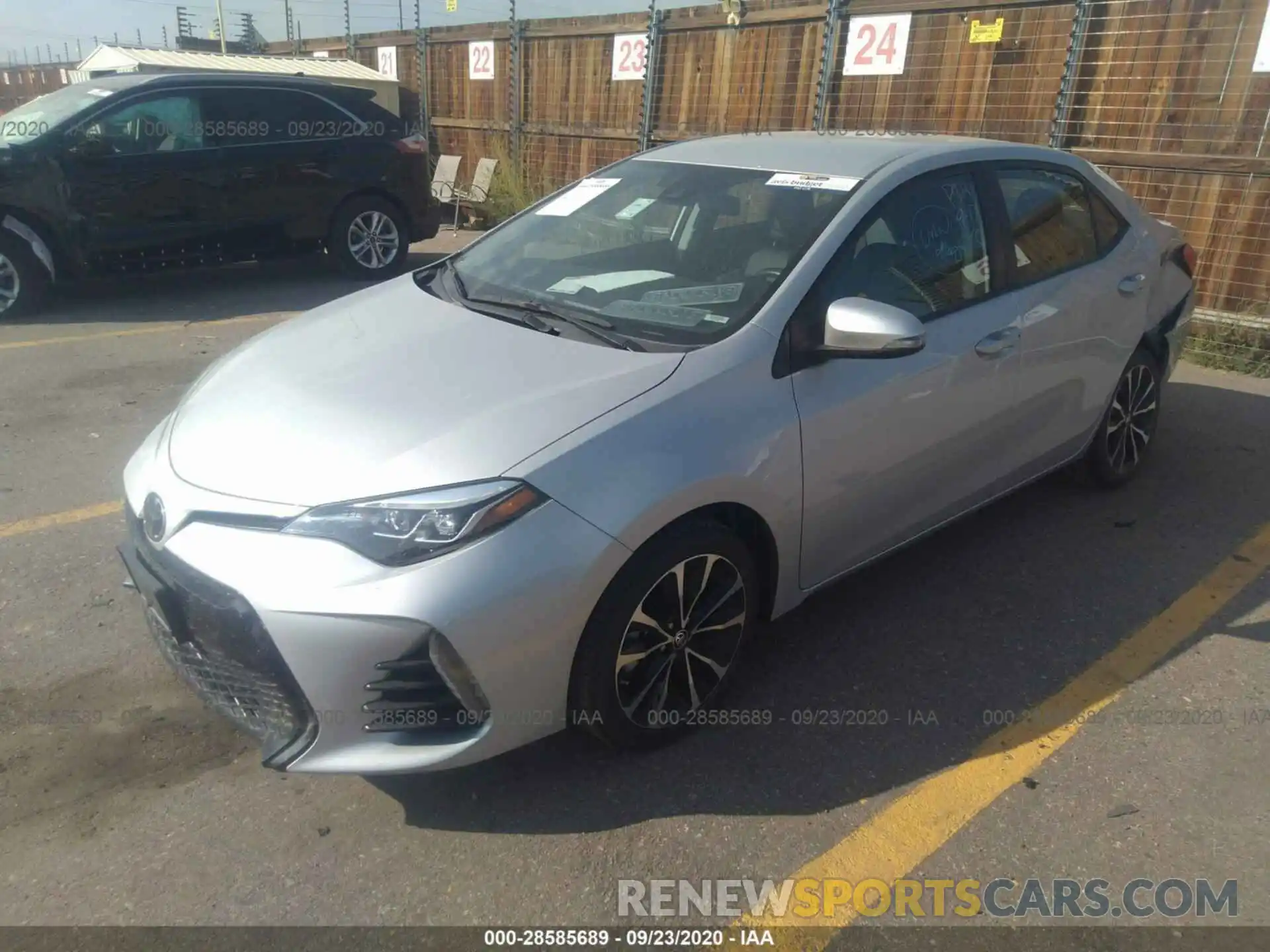 2 Photograph of a damaged car 2T1BURHE5KC239179 TOYOTA COROLLA 2019