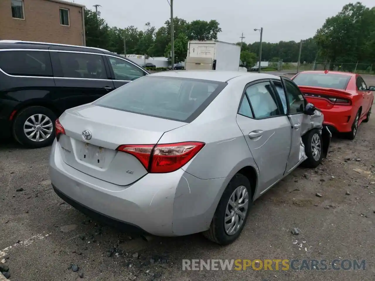 4 Photograph of a damaged car 2T1BURHE5KC239229 TOYOTA COROLLA 2019