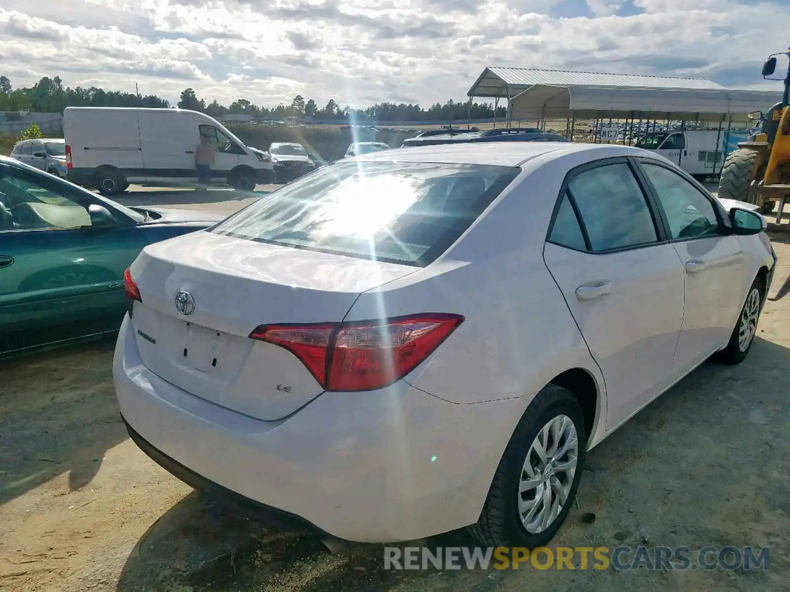 4 Photograph of a damaged car 2T1BURHE5KC239263 TOYOTA COROLLA 2019