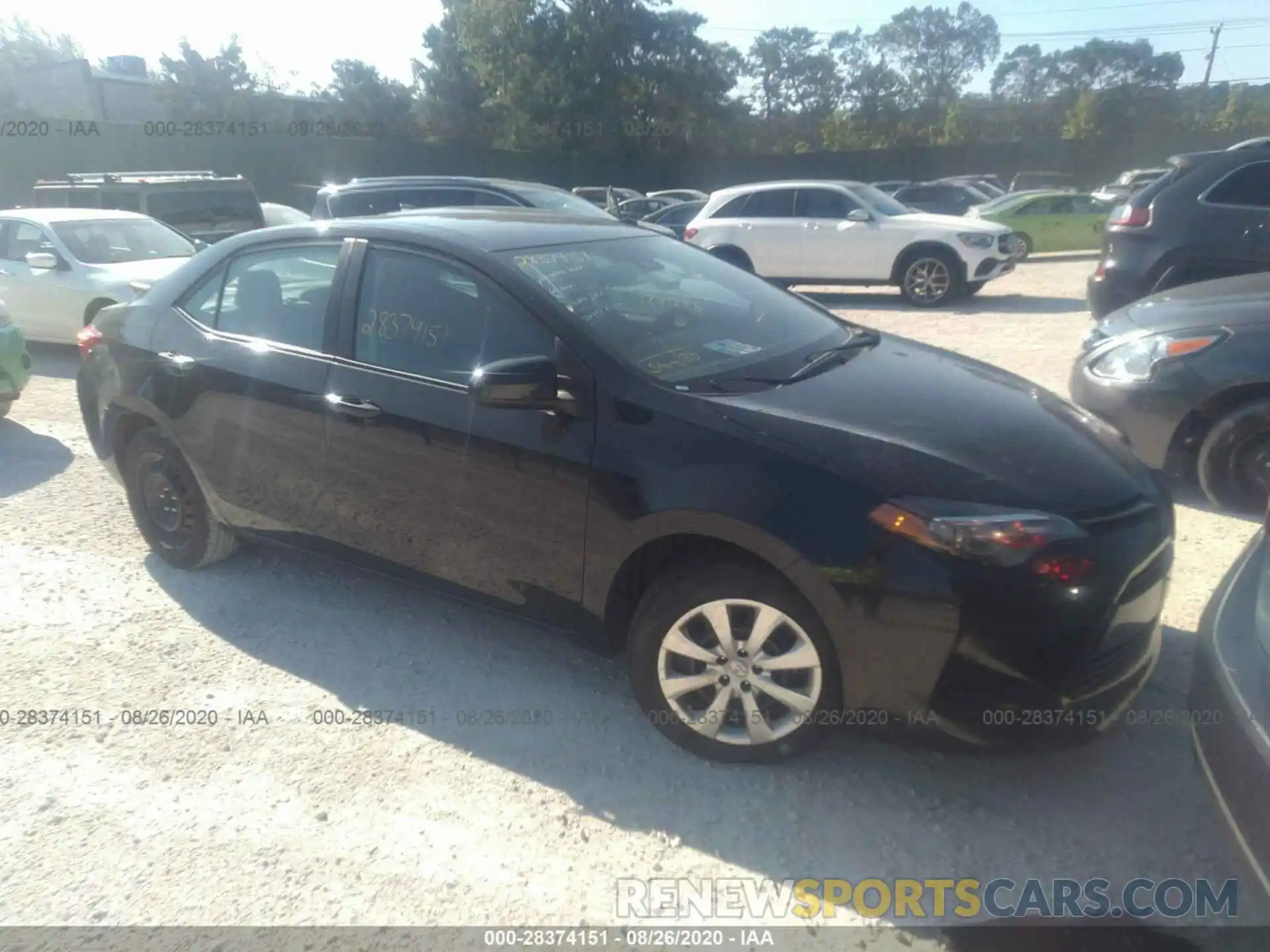 1 Photograph of a damaged car 2T1BURHE5KC239344 TOYOTA COROLLA 2019