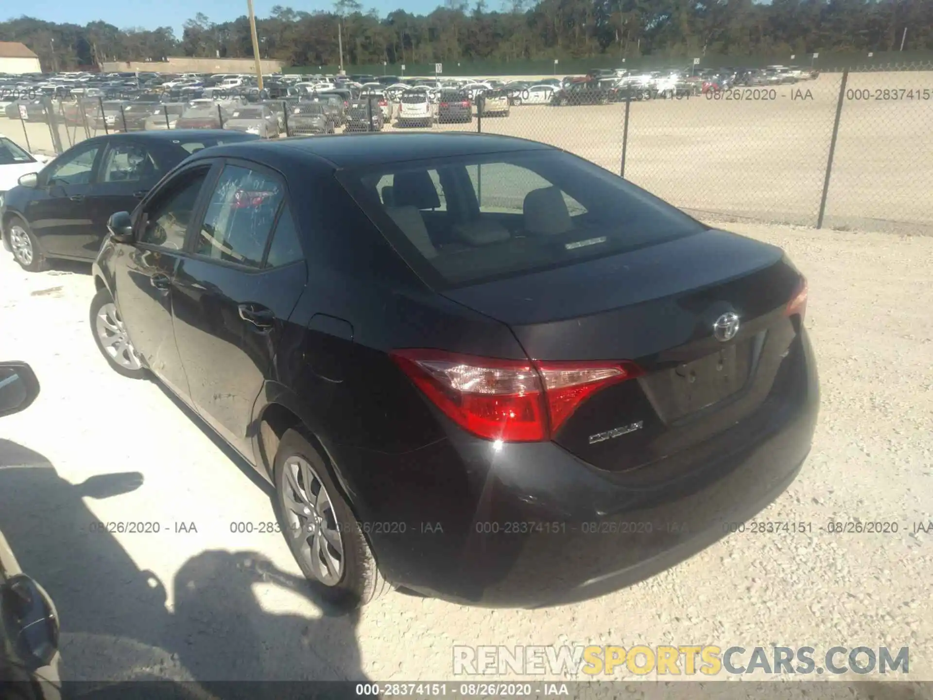 3 Photograph of a damaged car 2T1BURHE5KC239344 TOYOTA COROLLA 2019