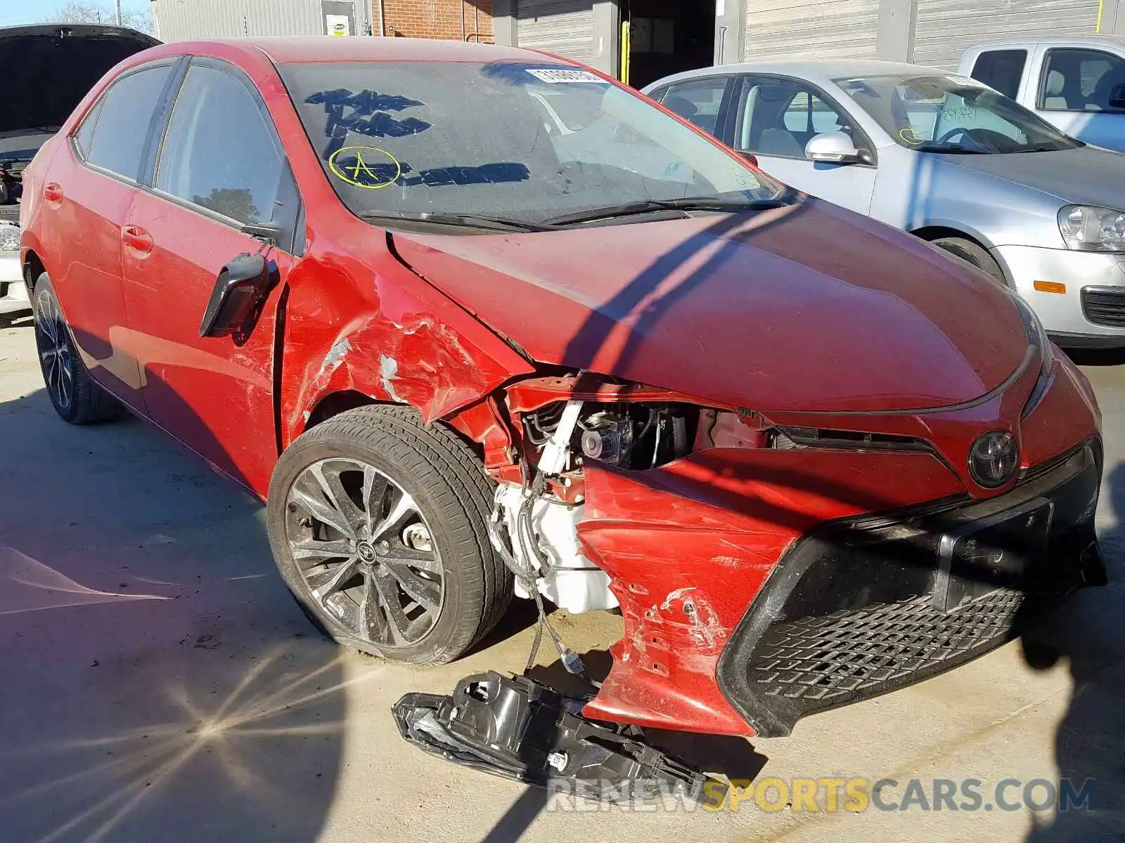 1 Photograph of a damaged car 2T1BURHE5KC239358 TOYOTA COROLLA 2019