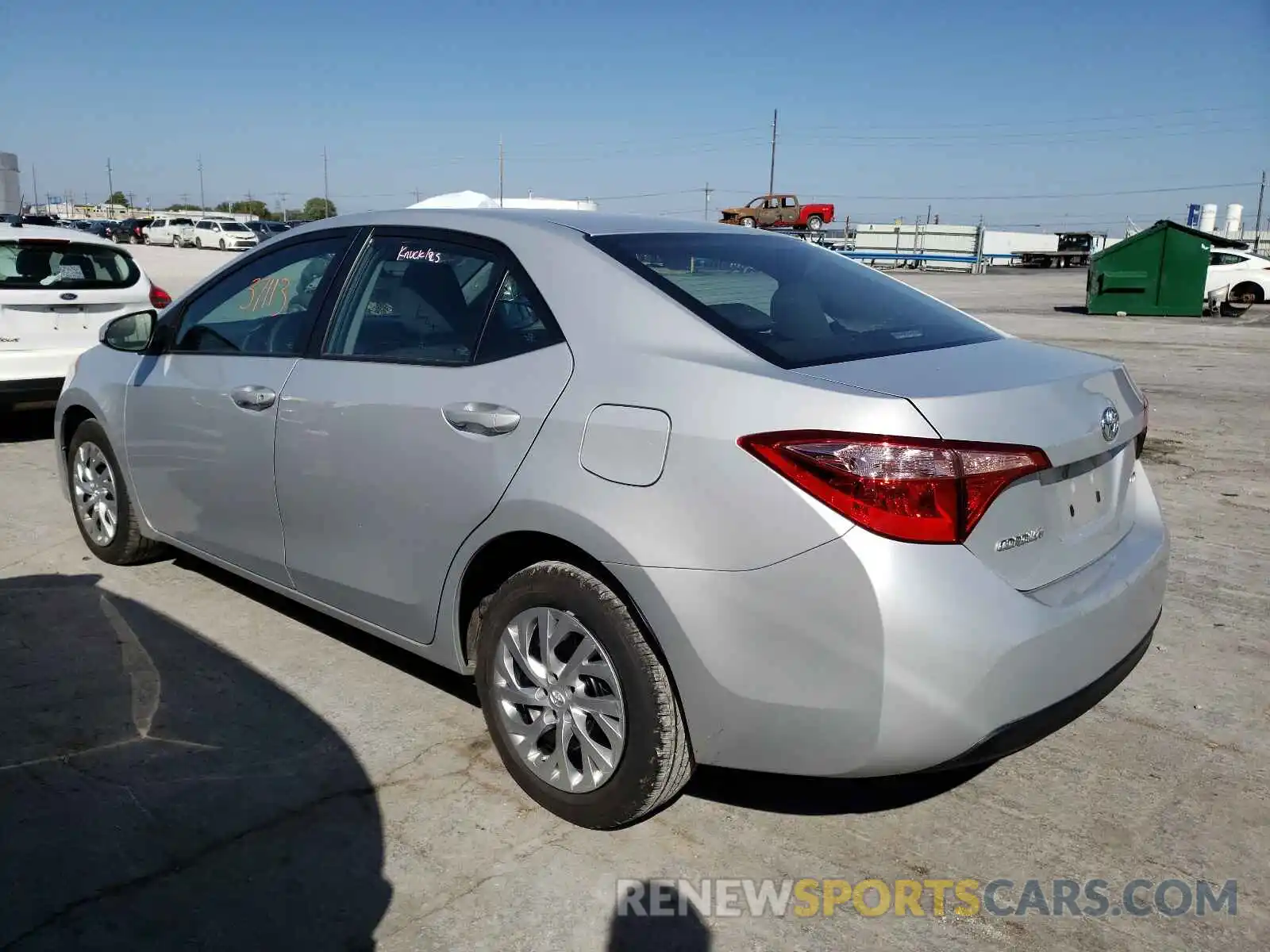 3 Photograph of a damaged car 2T1BURHE5KC239487 TOYOTA COROLLA 2019