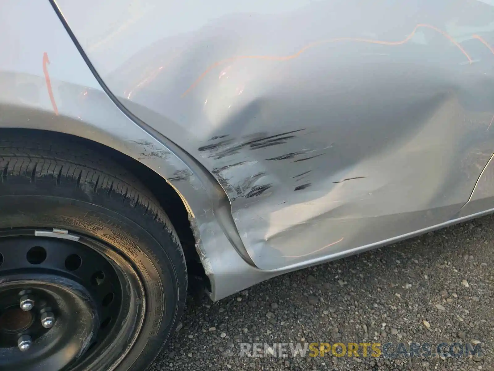 9 Photograph of a damaged car 2T1BURHE5KC239540 TOYOTA COROLLA 2019