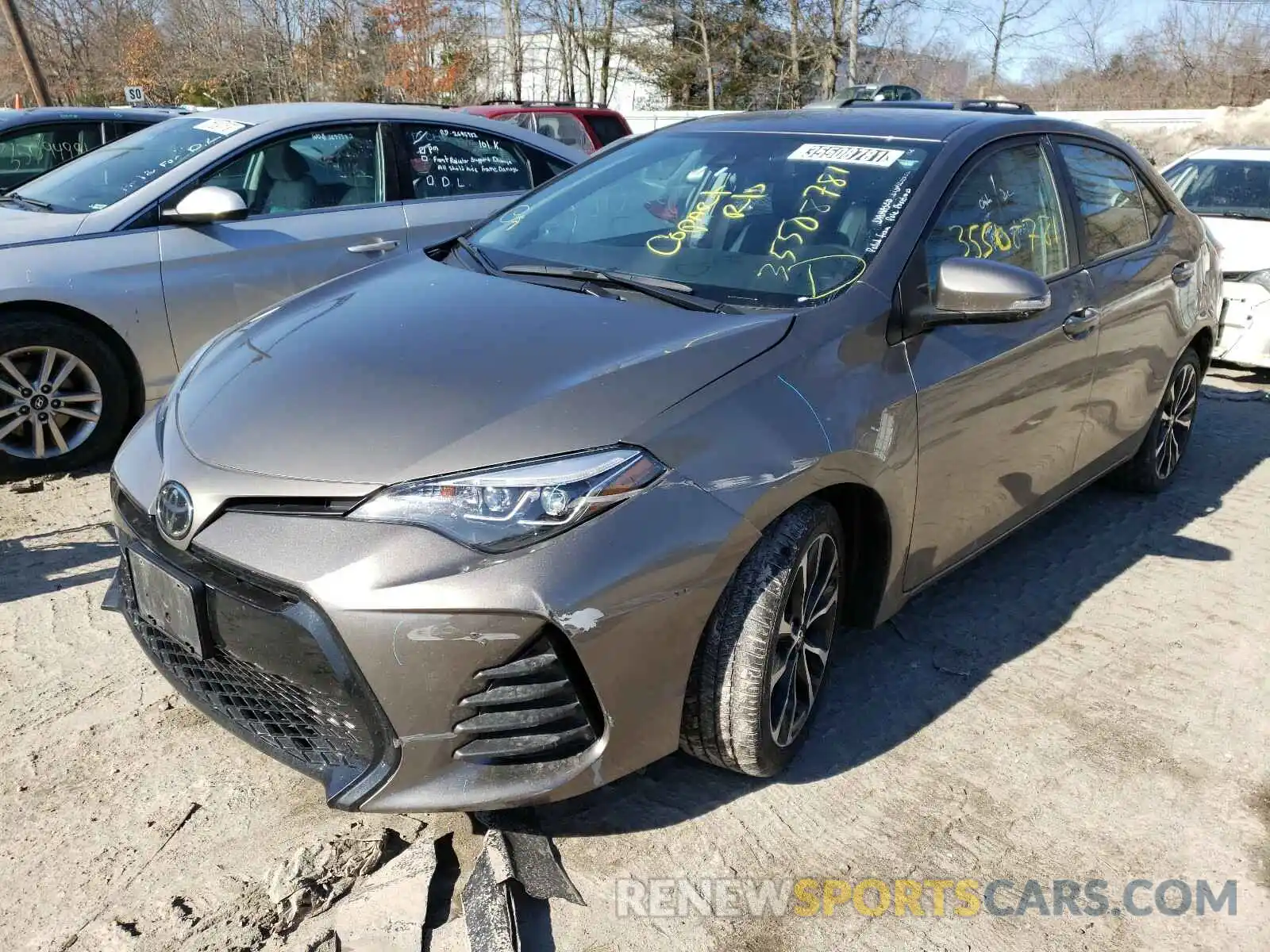 2 Photograph of a damaged car 2T1BURHE5KC239764 TOYOTA COROLLA 2019