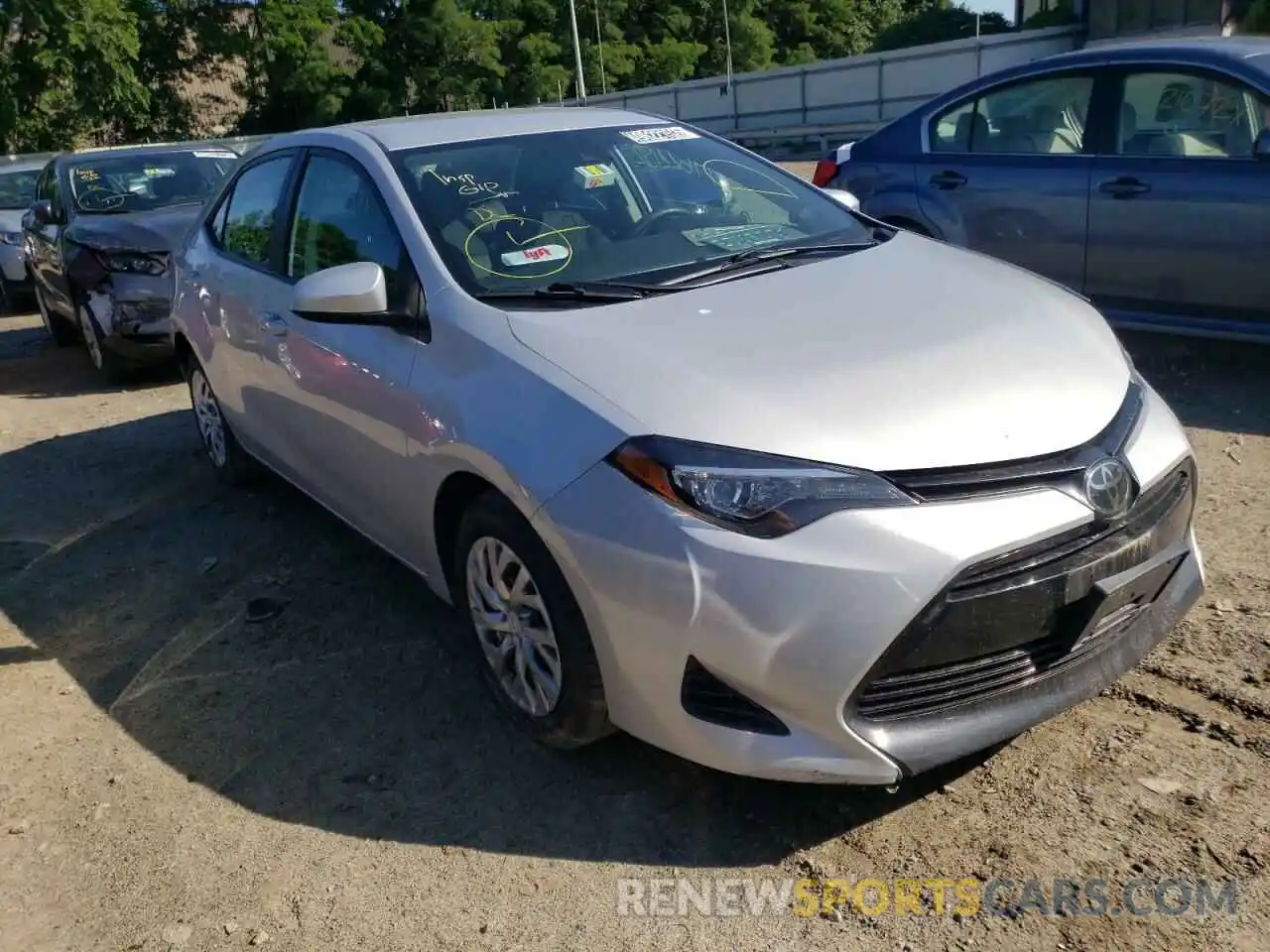 1 Photograph of a damaged car 2T1BURHE5KC240090 TOYOTA COROLLA 2019