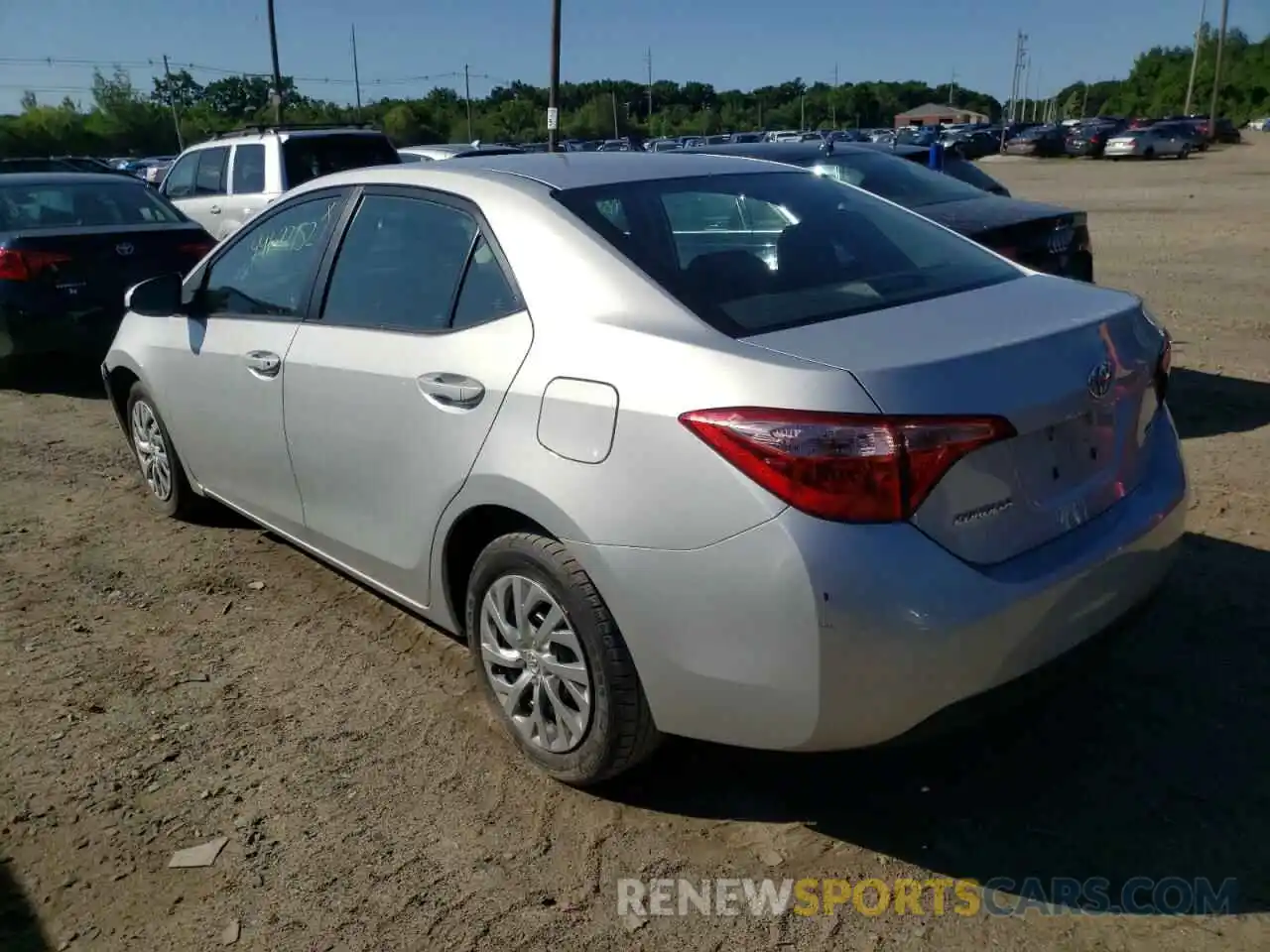 3 Photograph of a damaged car 2T1BURHE5KC240090 TOYOTA COROLLA 2019