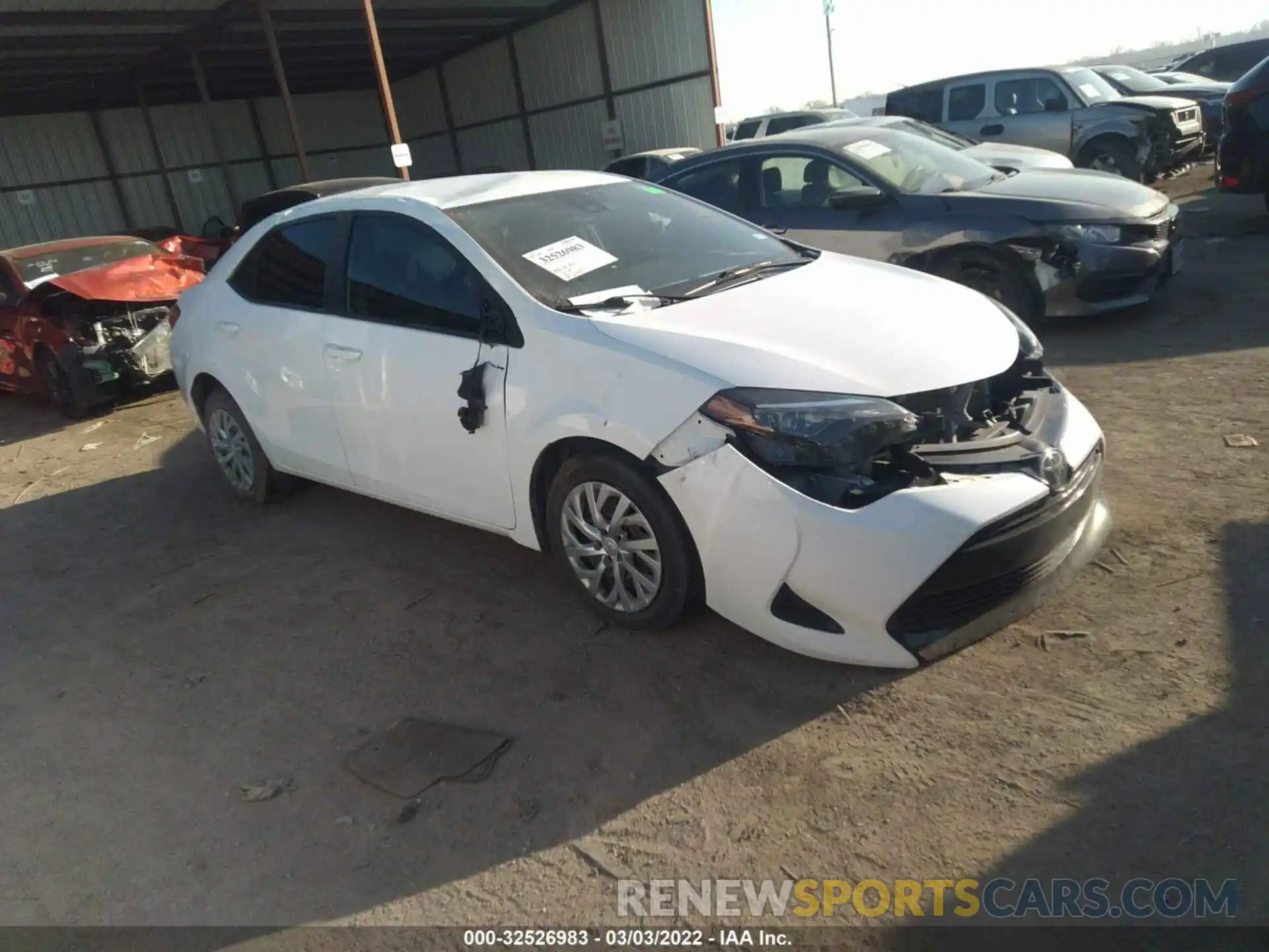 1 Photograph of a damaged car 2T1BURHE5KC240963 TOYOTA COROLLA 2019