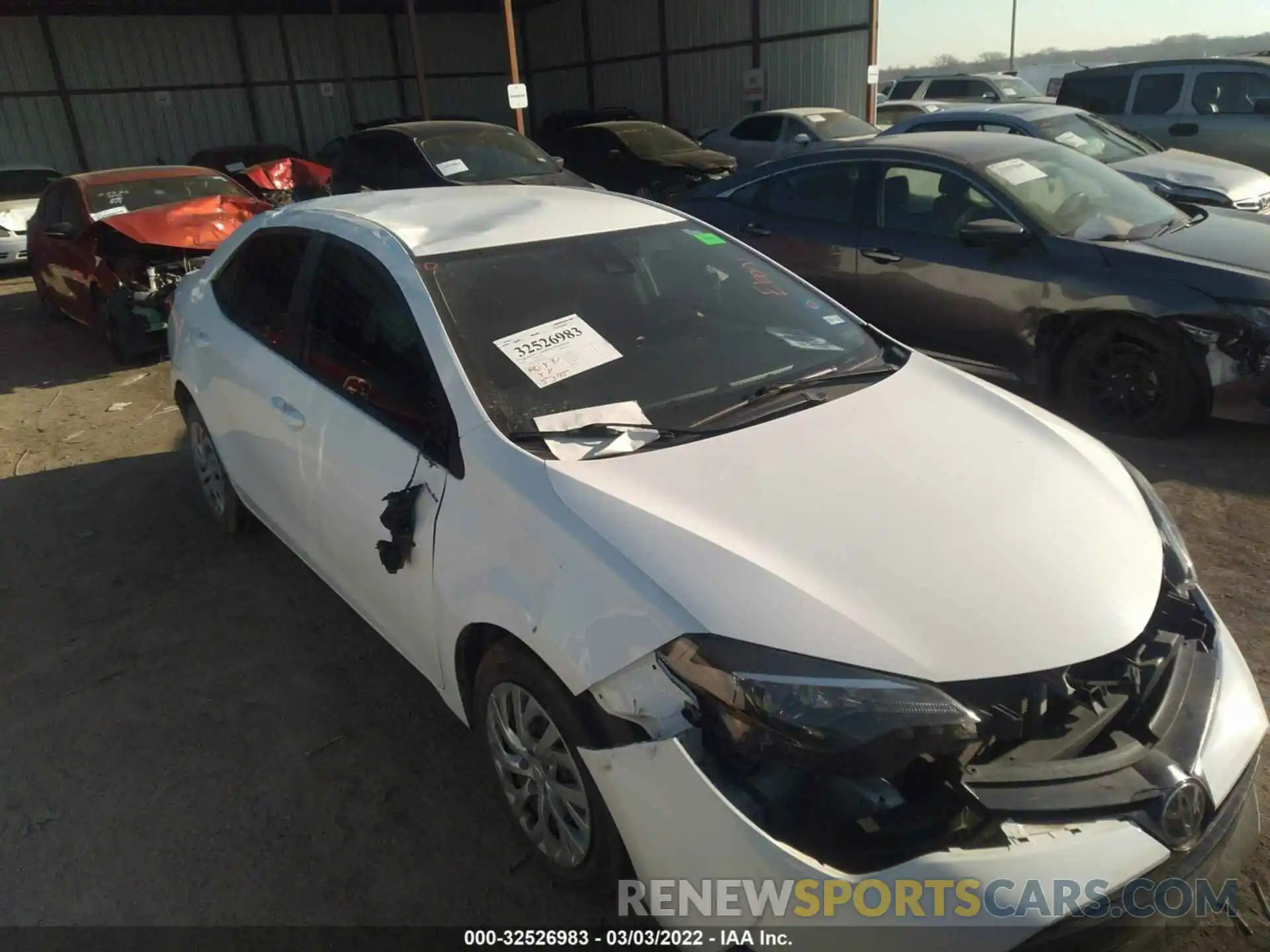 6 Photograph of a damaged car 2T1BURHE5KC240963 TOYOTA COROLLA 2019