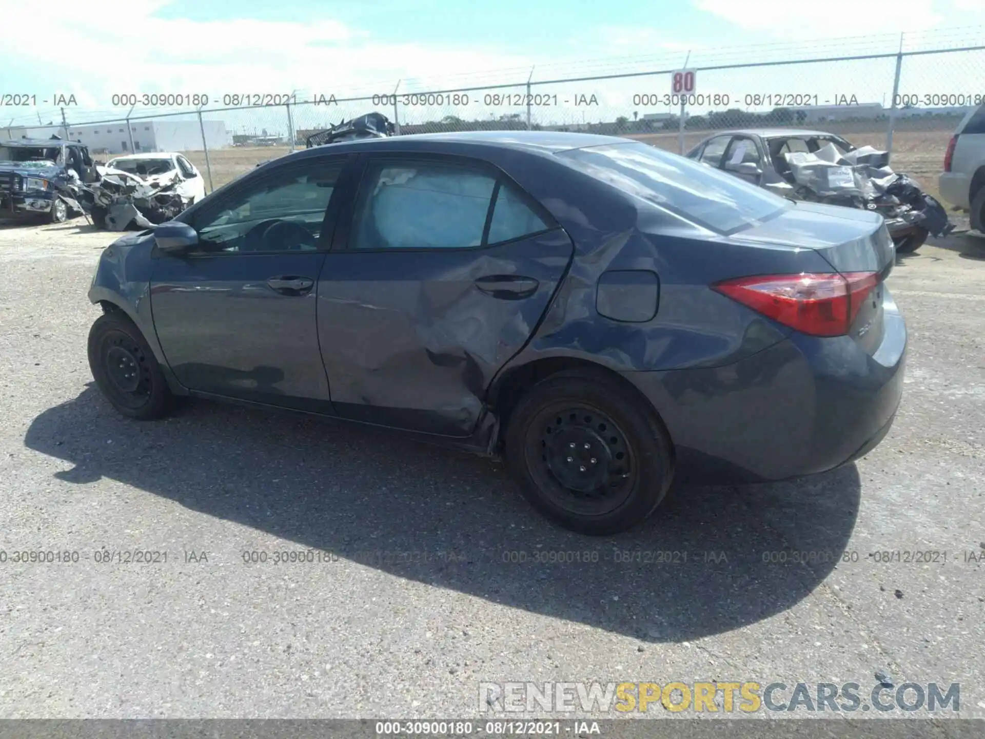 3 Photograph of a damaged car 2T1BURHE5KC242051 TOYOTA COROLLA 2019